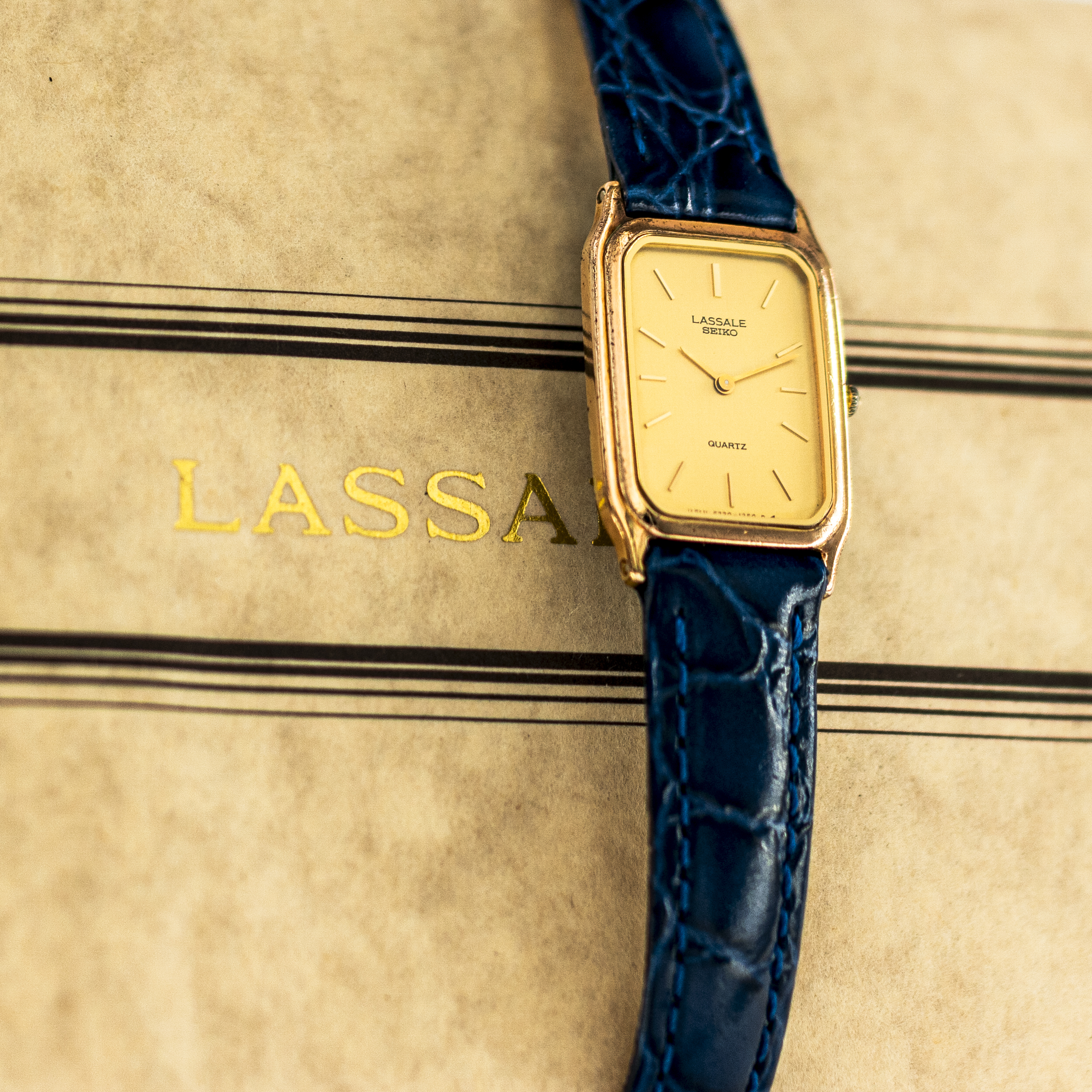 1422_marcels_watch_group_1994_vintage_ladies_seiko_6730_5909_lassale_papers_07