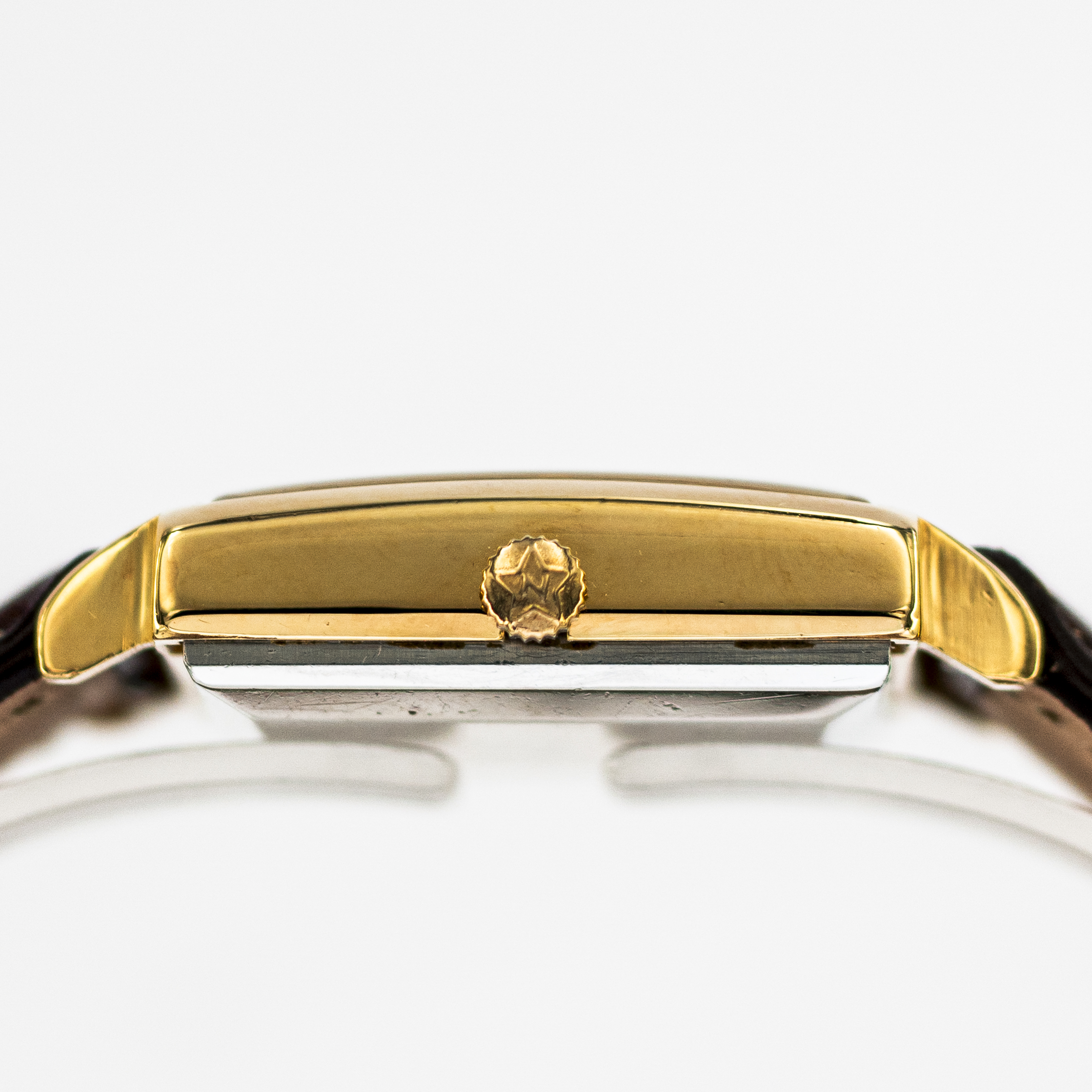 1424_marcels_watch_group_vintage_wristwatch_1965_zenith_11_65_kennedy_case_side_03