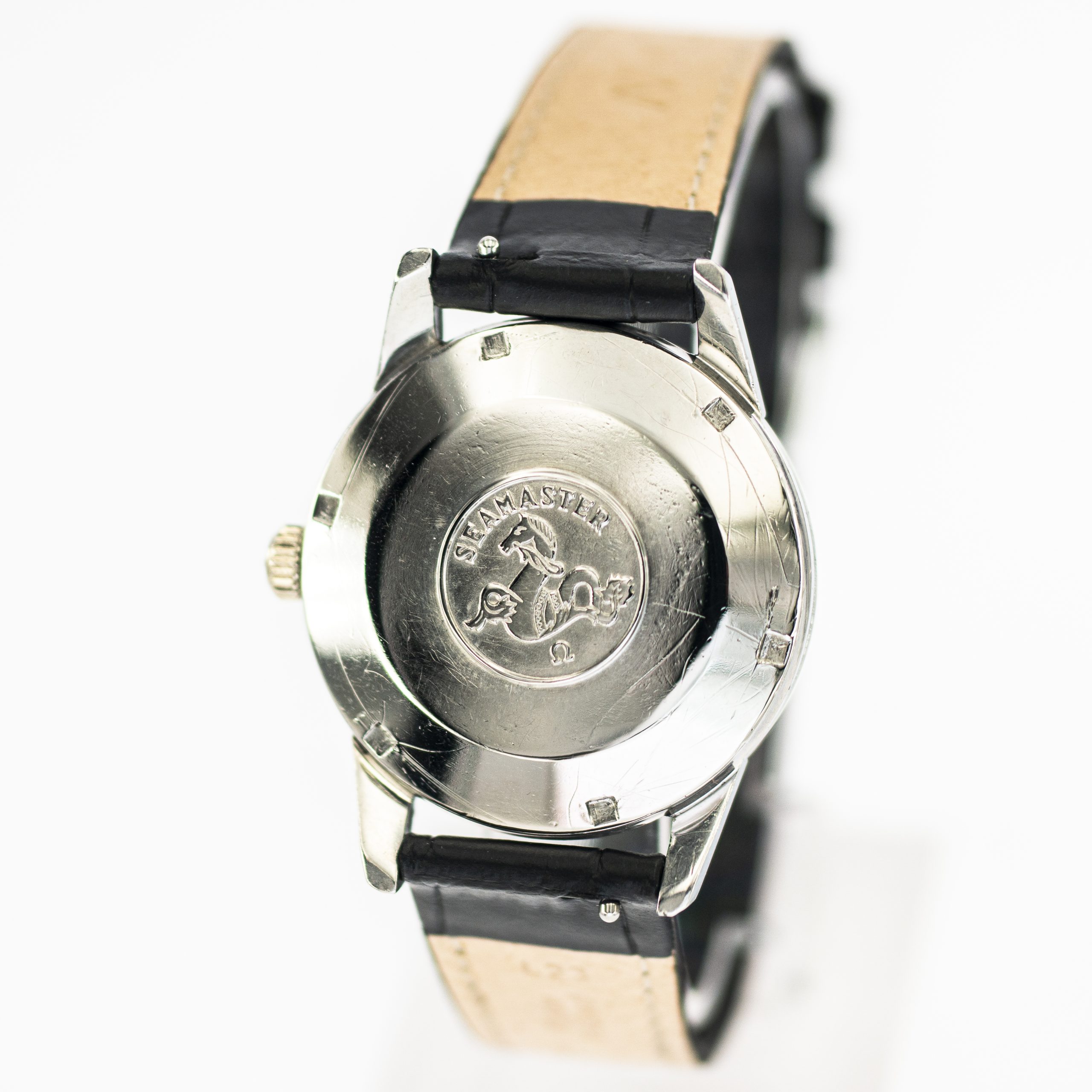 1426_marcels_watch_group_vintage_wristwatch_1961_omega_14390_seamaster_caseback_02