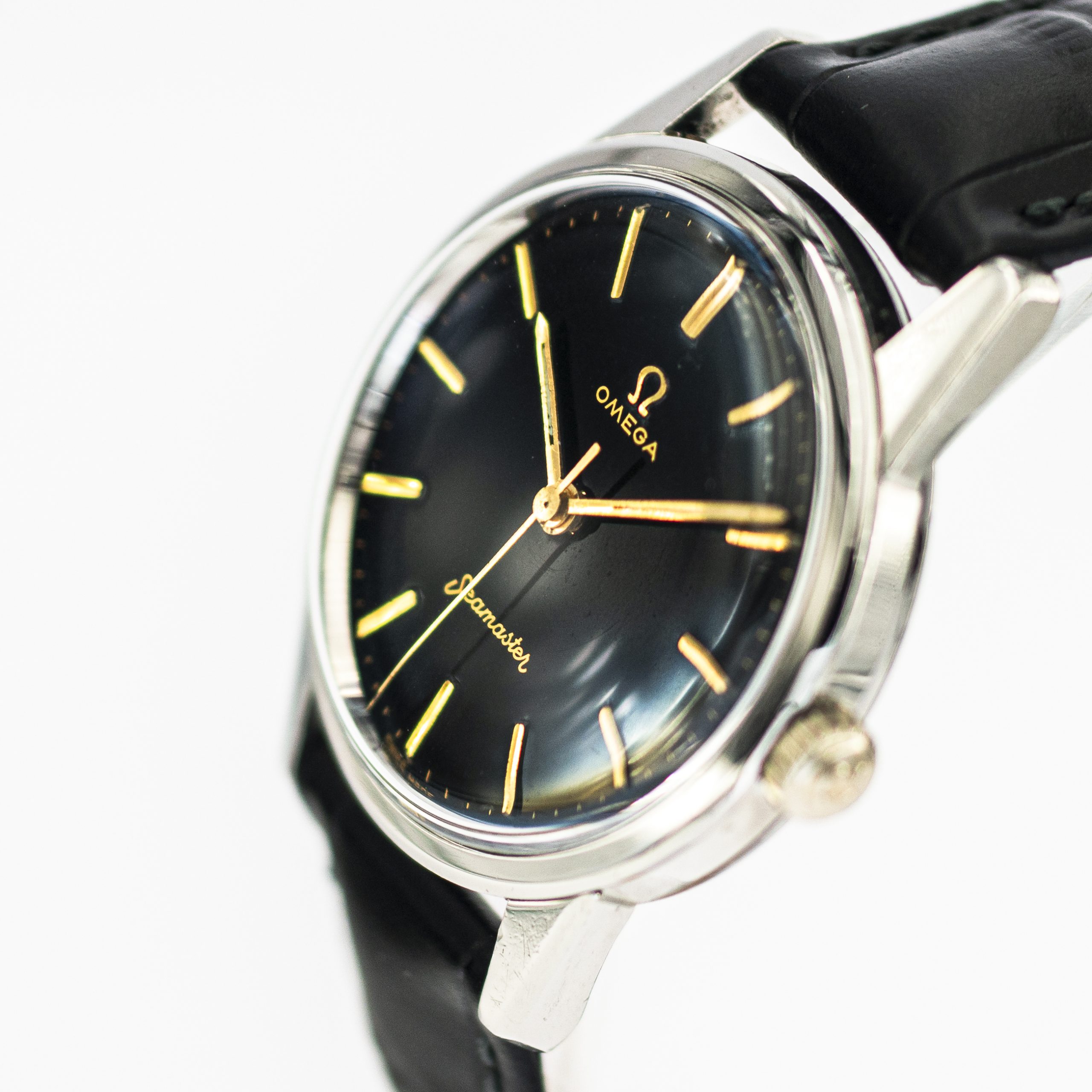 1426_marcels_watch_group_vintage_wristwatch_1961_omega_14390_seamaster_dial_05