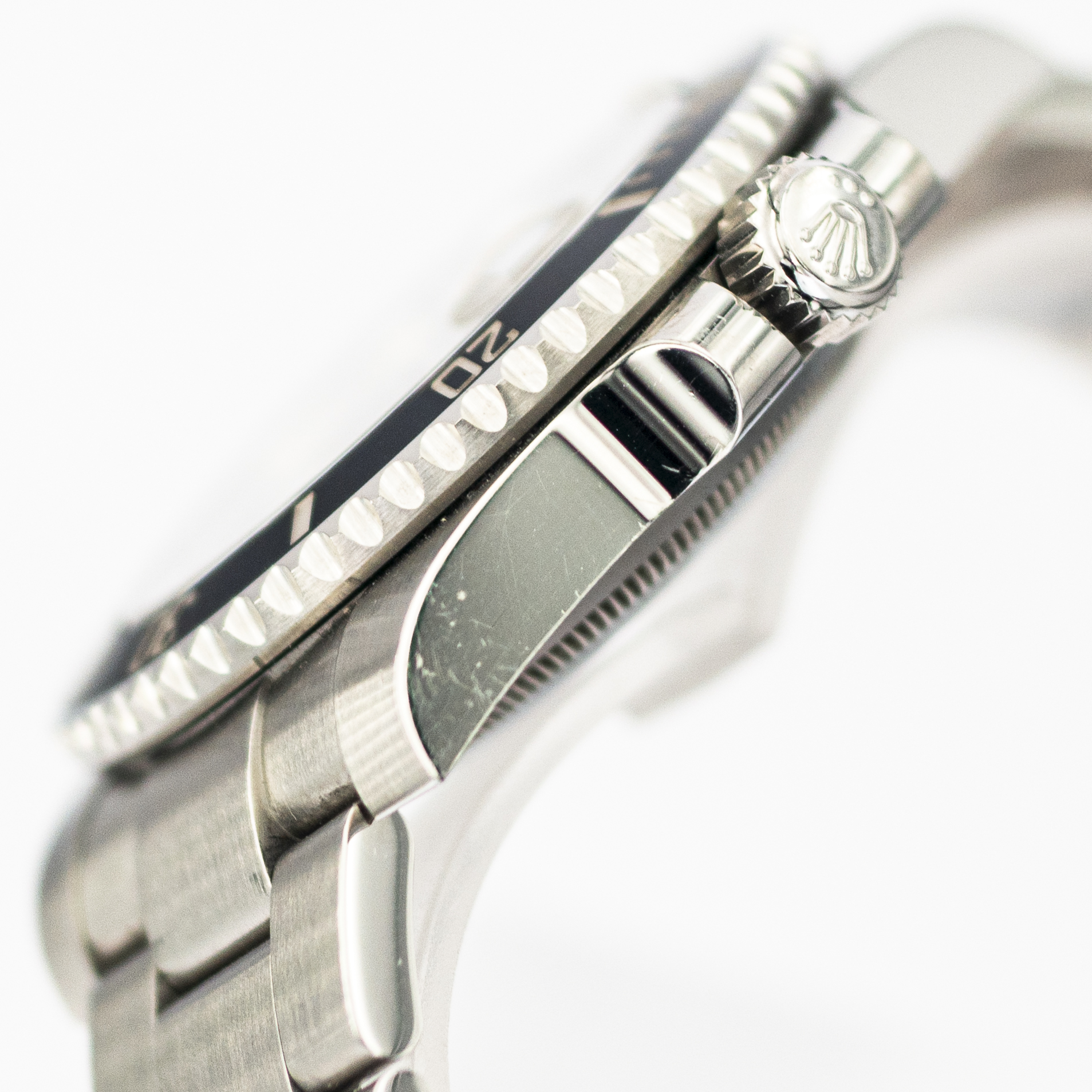 1417_marcels_watch_group_2018_rolex_116610LN_submariner_date_case_side_08