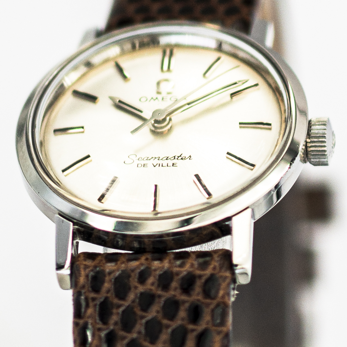 1431_marcels_watch_group_vintage_ladies_watch_1966_omega_535.004_seamaster_de_ville_case_side_09