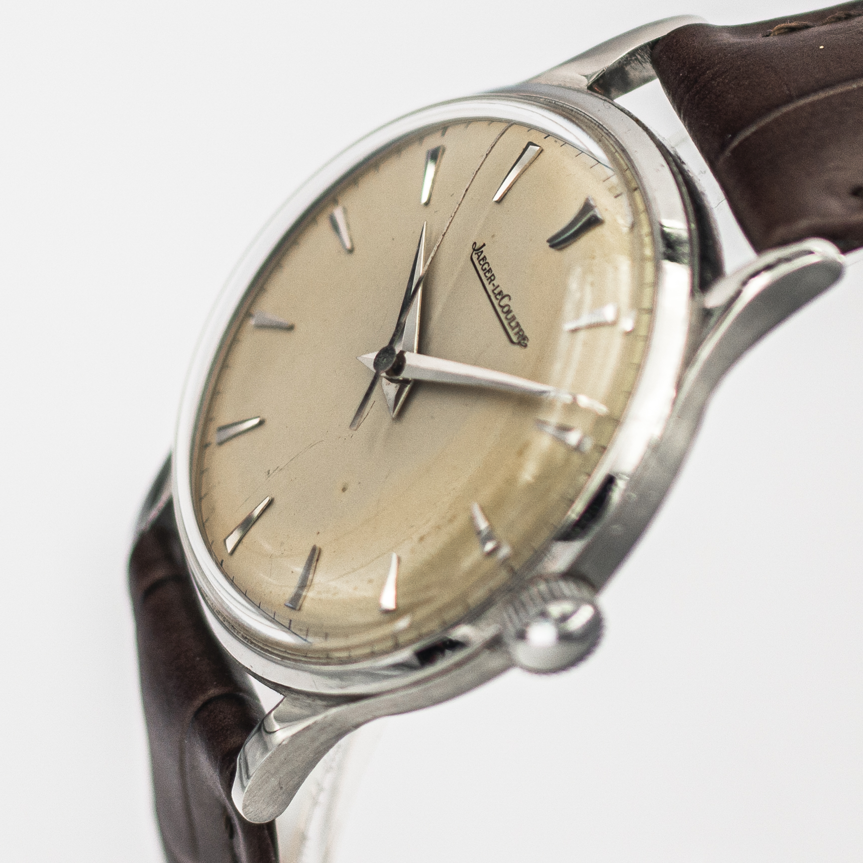 1434_marcels_watch_group_vintage_wristwatch_1951_jaegerlecoultre_e165_dial_008