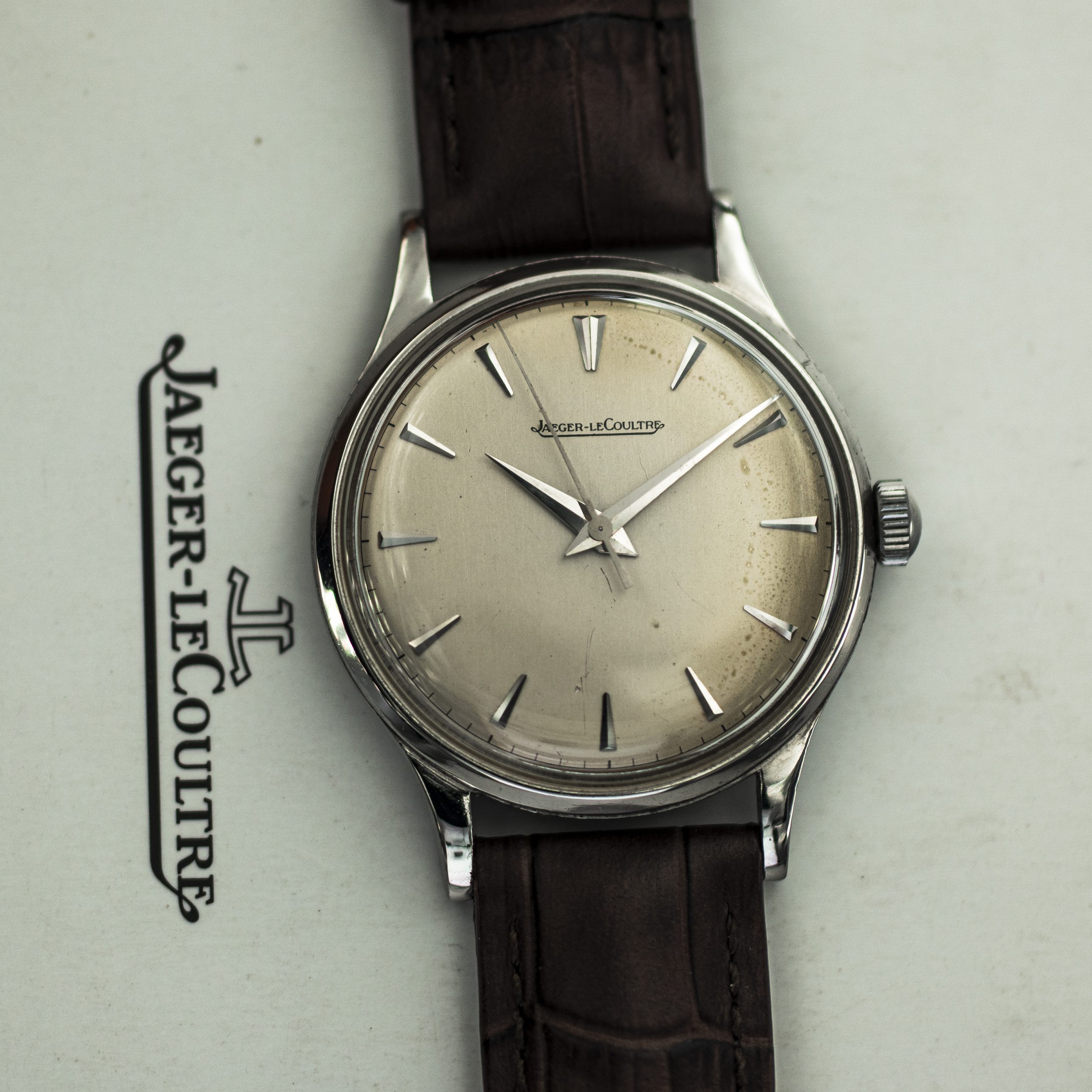 1434_marcels_watch_group_vintage_wristwatch_1951_jaegerlecoultre_e165_dial_016
