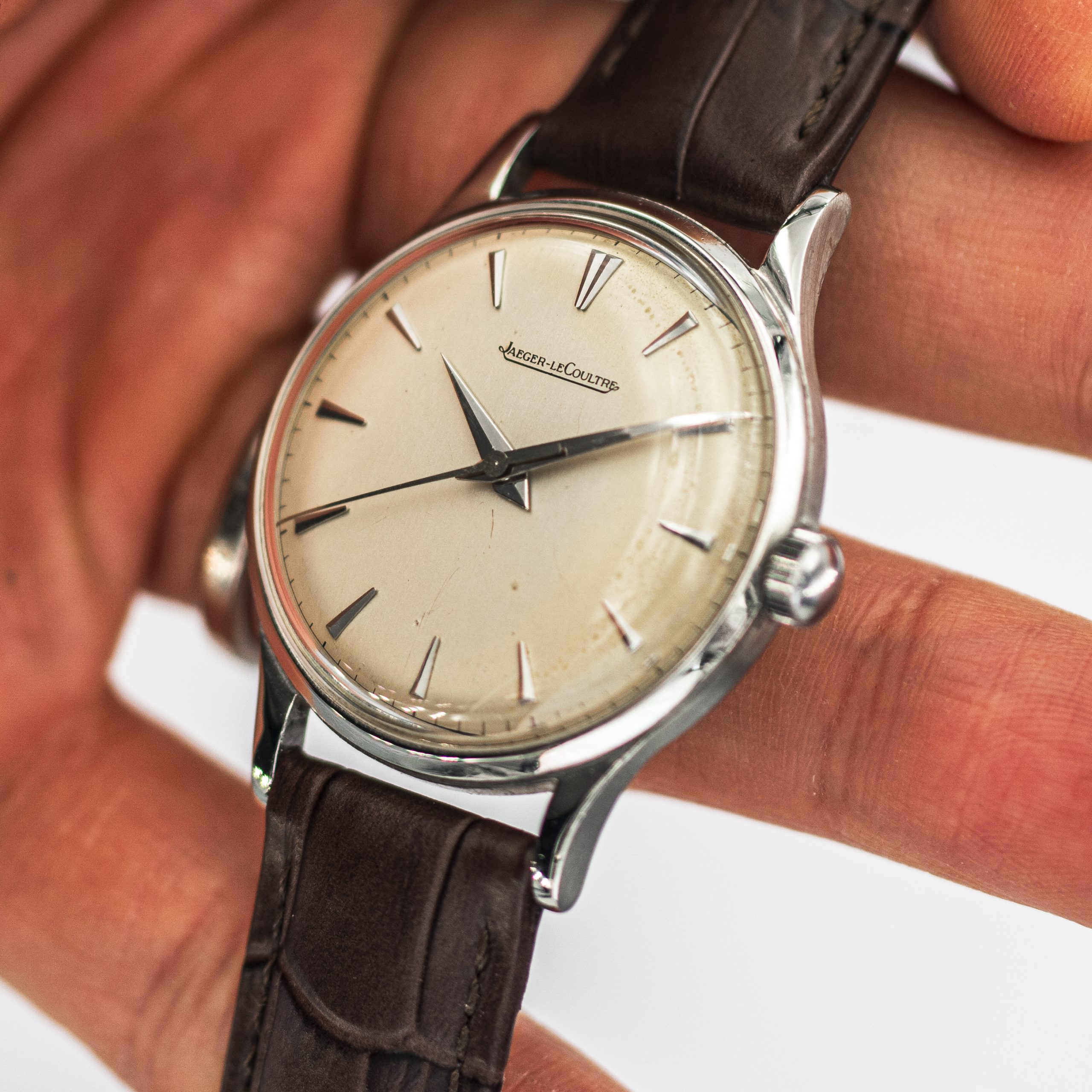 1434_marcels_watch_group_vintage_wristwatch_1951_jaegerlecoultre_e165_dial_019