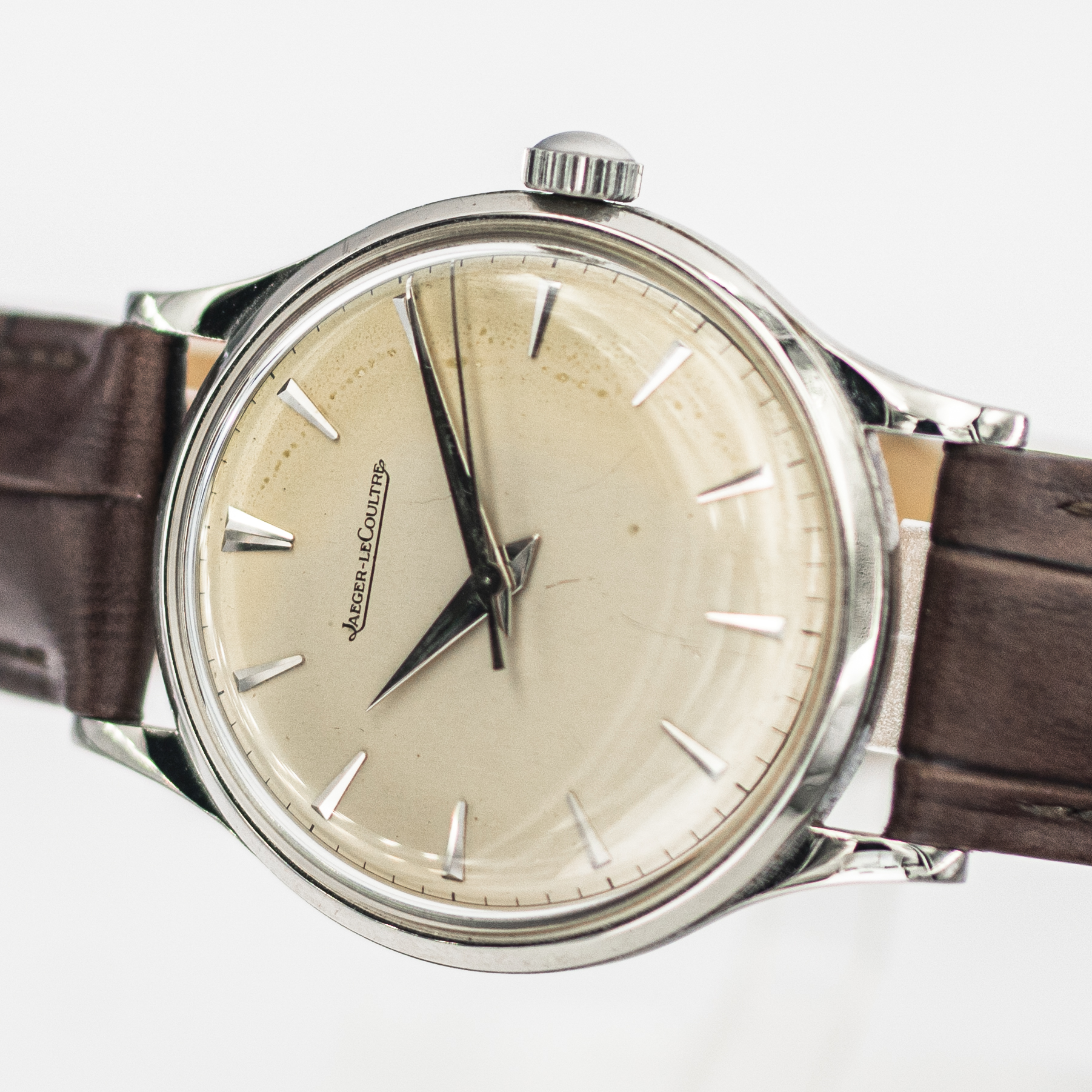 1434_marcels_watch_group_vintage_wristwatch_1951_jaegerlecoultre_e165_dial_020