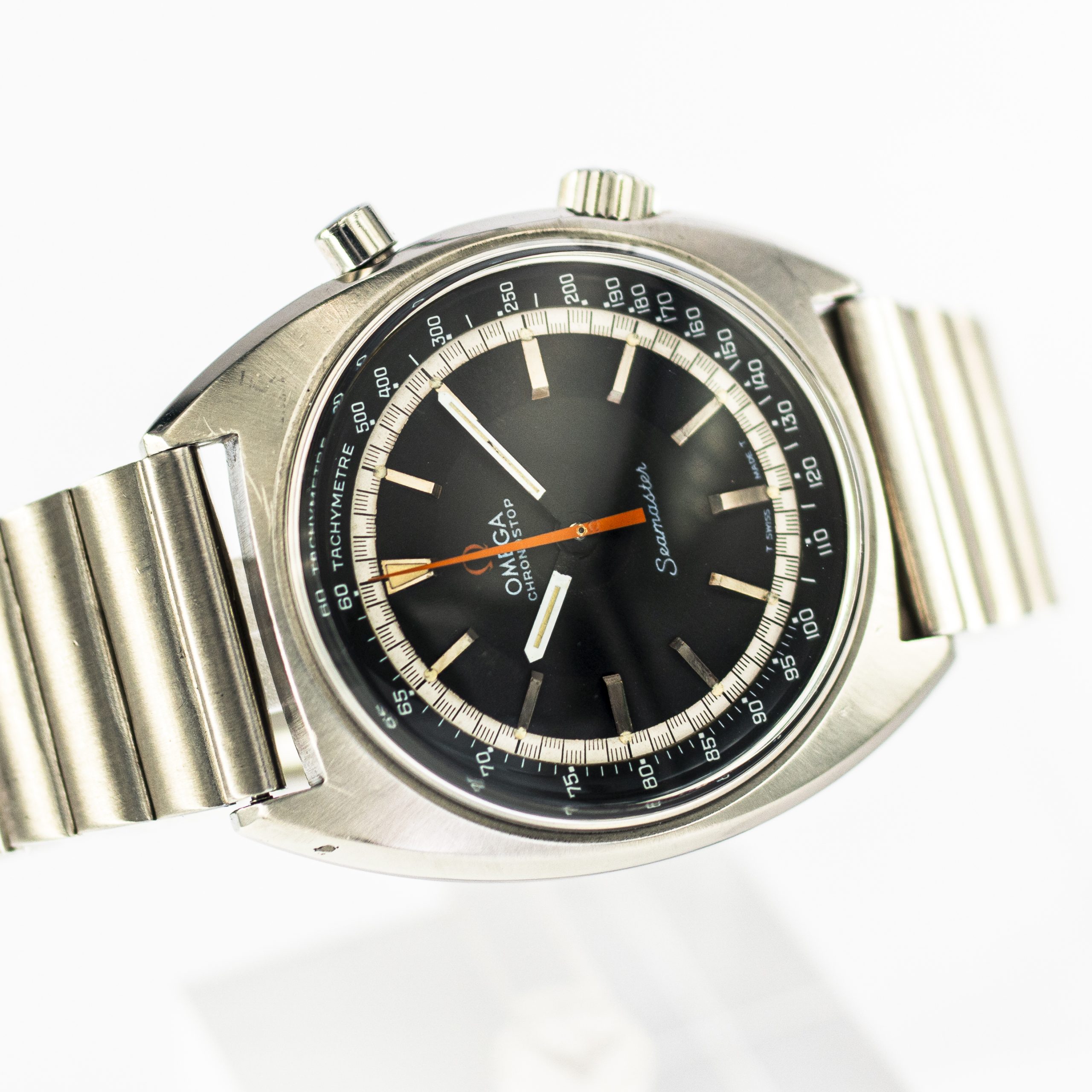 1439_marcels_watch_group_vintage_wristwatch_1967_omega_145.007_seamaster_chronostop_dial_08