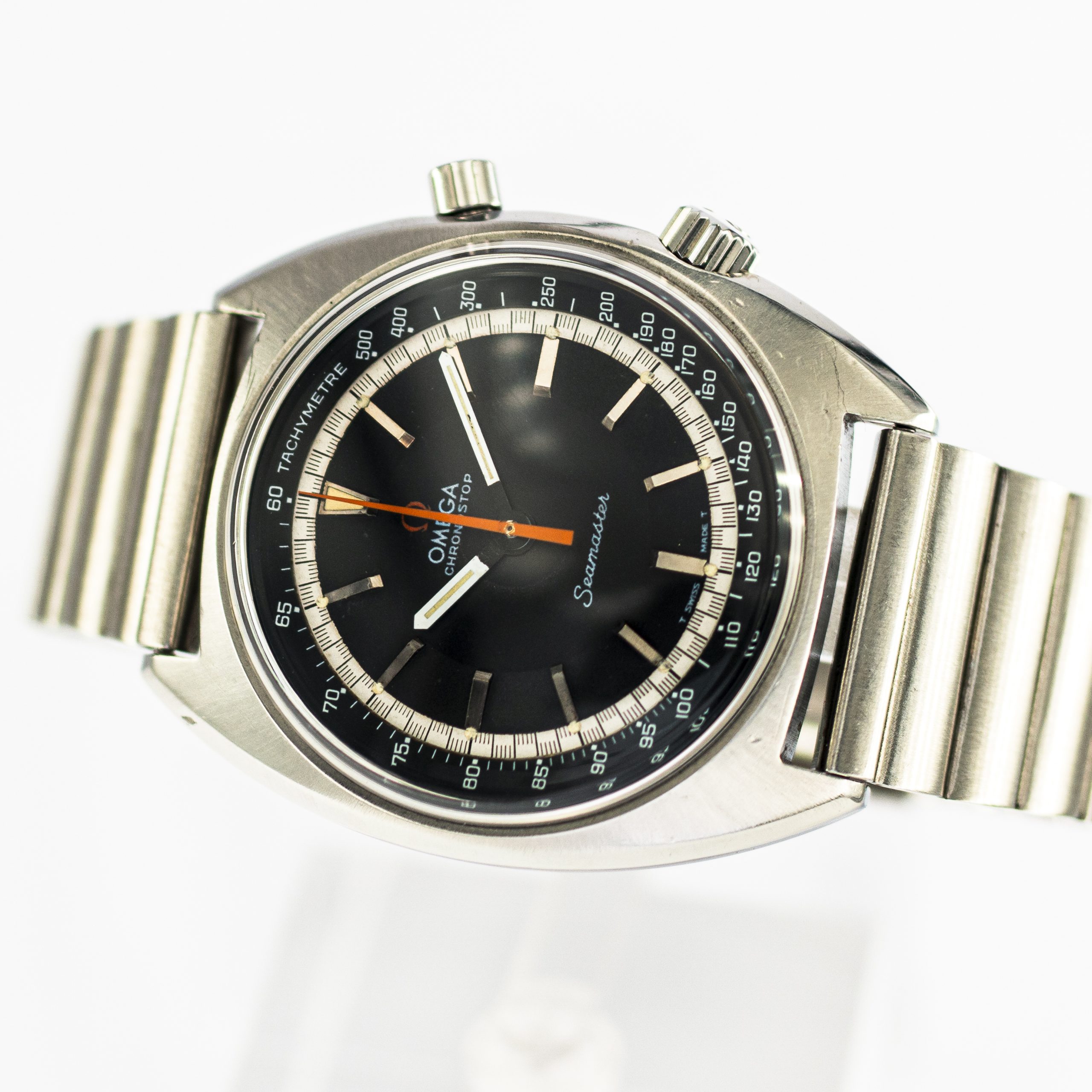 1439_marcels_watch_group_vintage_wristwatch_1967_omega_145.007_seamaster_chronostop_dial_09
