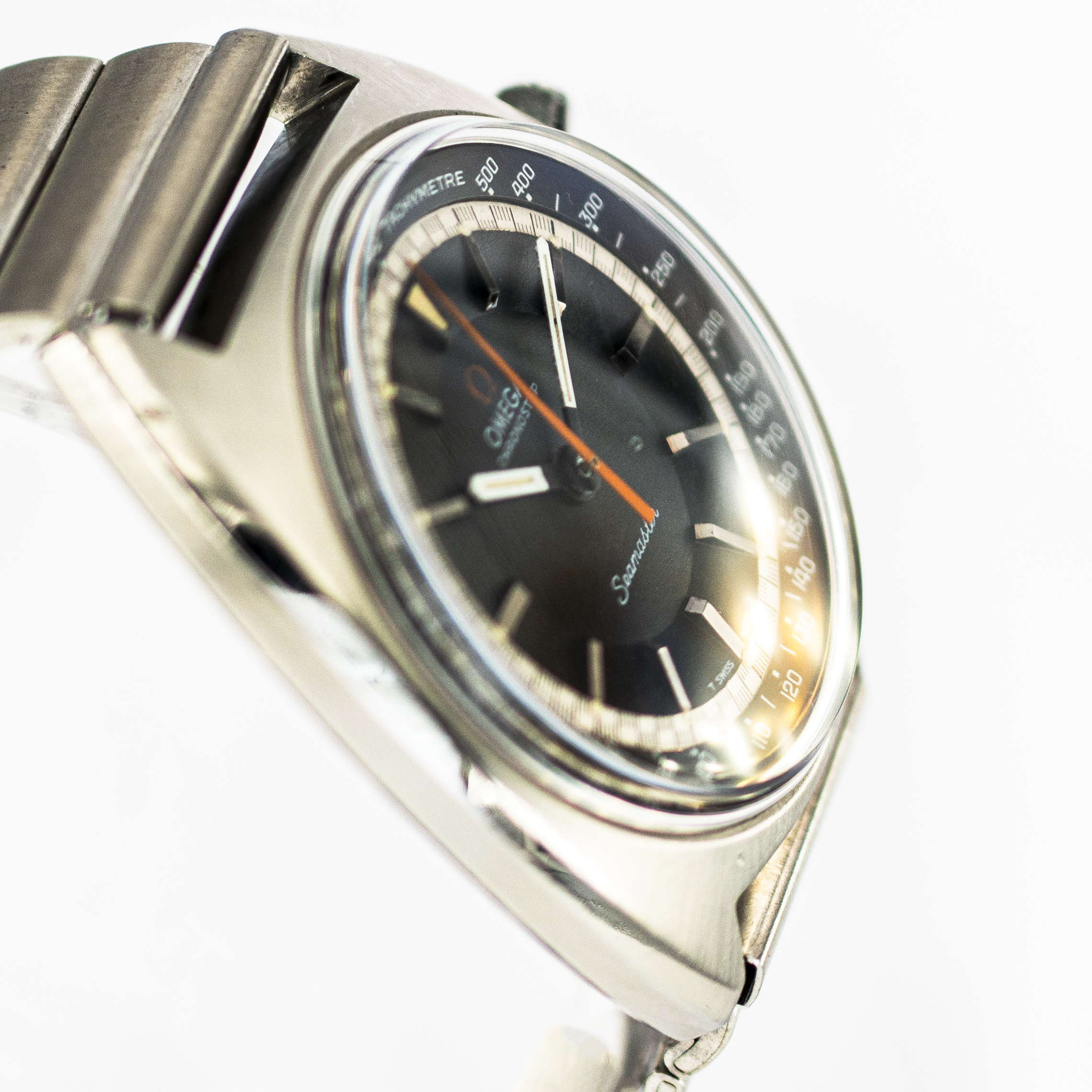1439_marcels_watch_group_vintage_wristwatch_1967_omega_145.007_seamaster_chronostop_dial_11