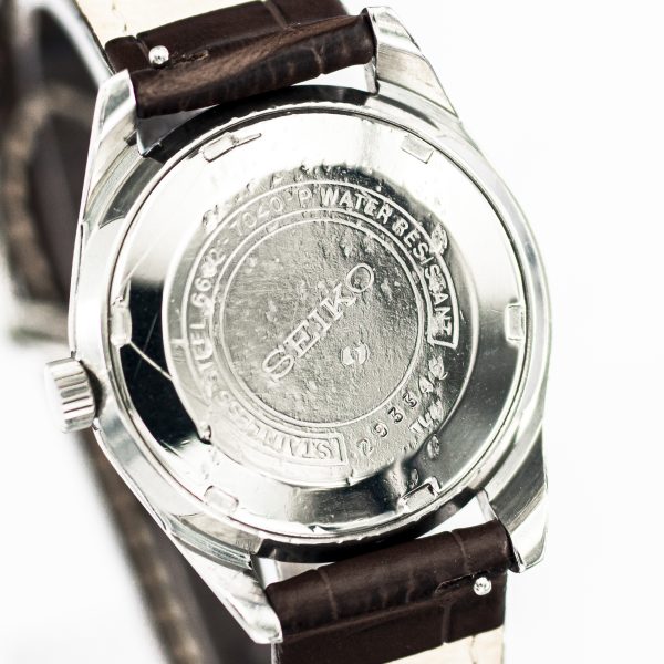 1440_marcels_watch_group_vintage_wristwatch_1962_seiko_6602_7040_caseback_02