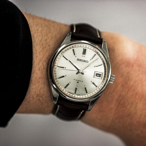 1440_marcels_watch_group_vintage_wristwatch_1962_seiko_6602_7040_wristshot_02