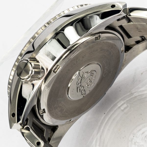 1455_marcels_watchg_group_wristwatch_2022_seiko_prospex_Sumo_SBPK001_SFK003J1_Diver_Solar_GMT_5k65_0AA0_case_side_01