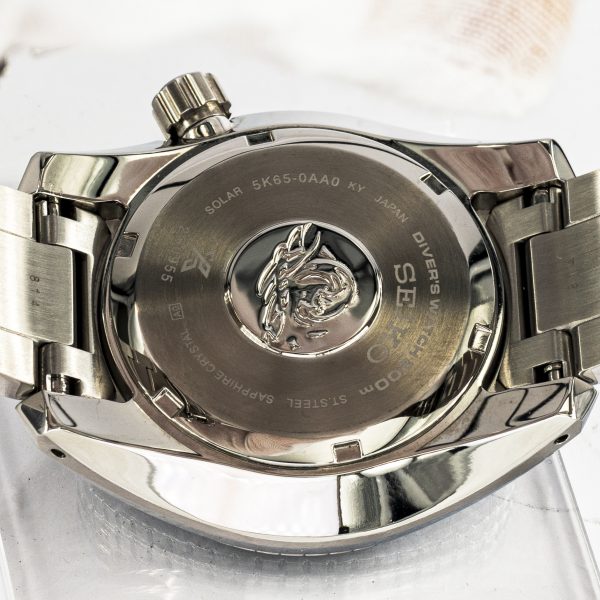 1455_marcels_watchg_group_wristwatch_2022_seiko_prospex_Sumo_SBPK001_SFK003J1_Diver_Solar_GMT_5k65_0AA0_caseback_03