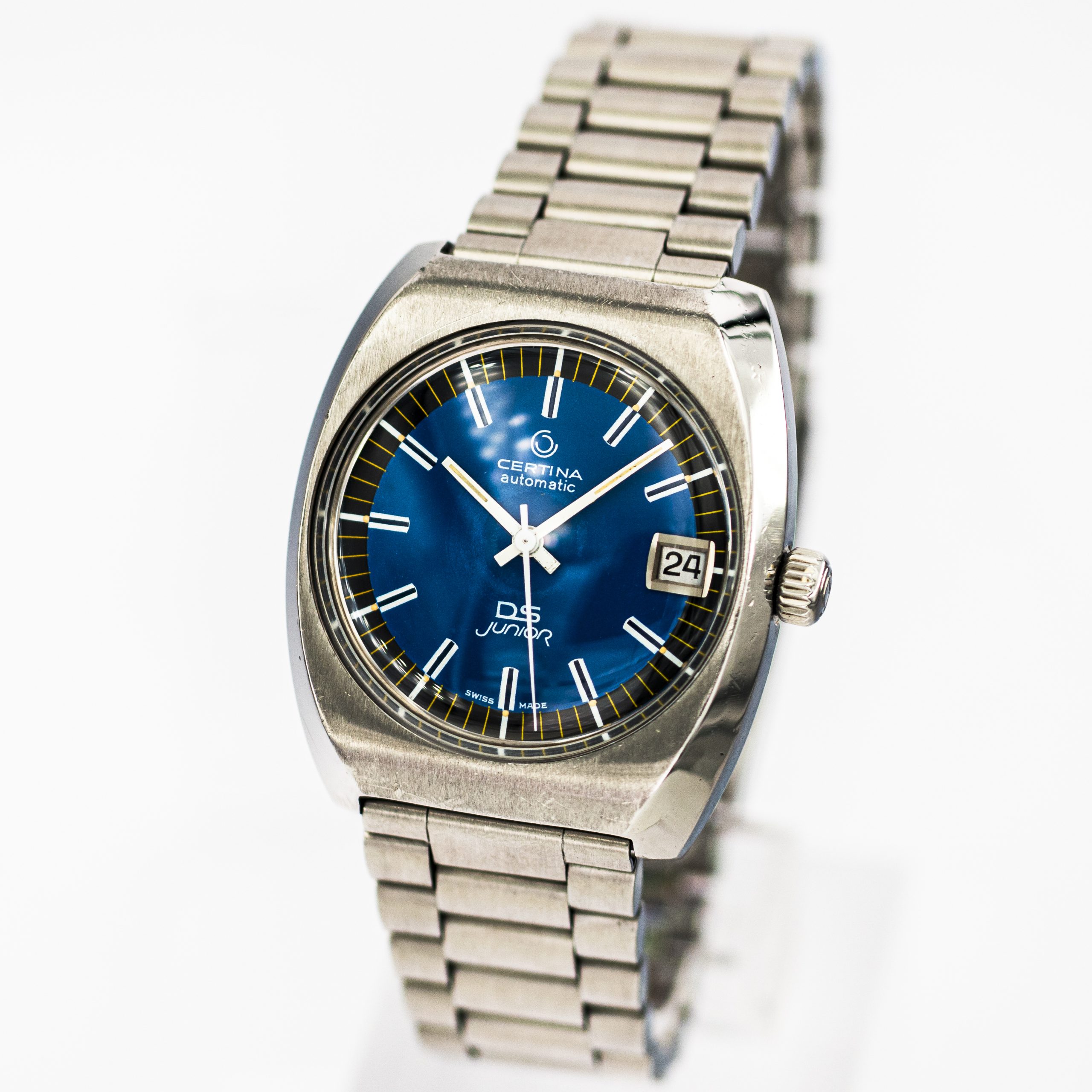 1458_marcels_watch_group_vintage_wristwatch_1970s_certina_913130544_ds_junior_dial_13