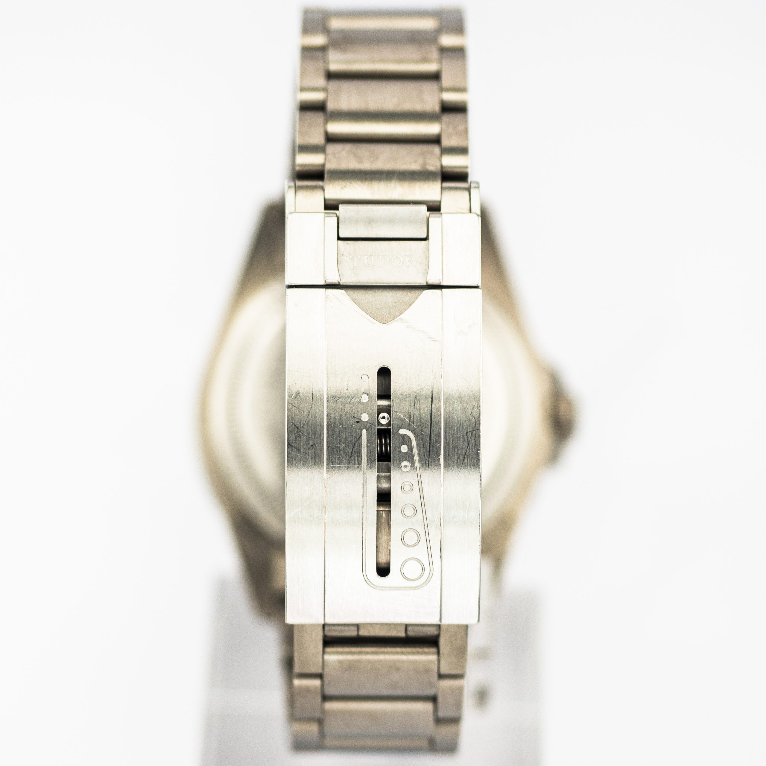 1468_marcels_watch_group_tudor_25600T_pelagos_bracelet_05