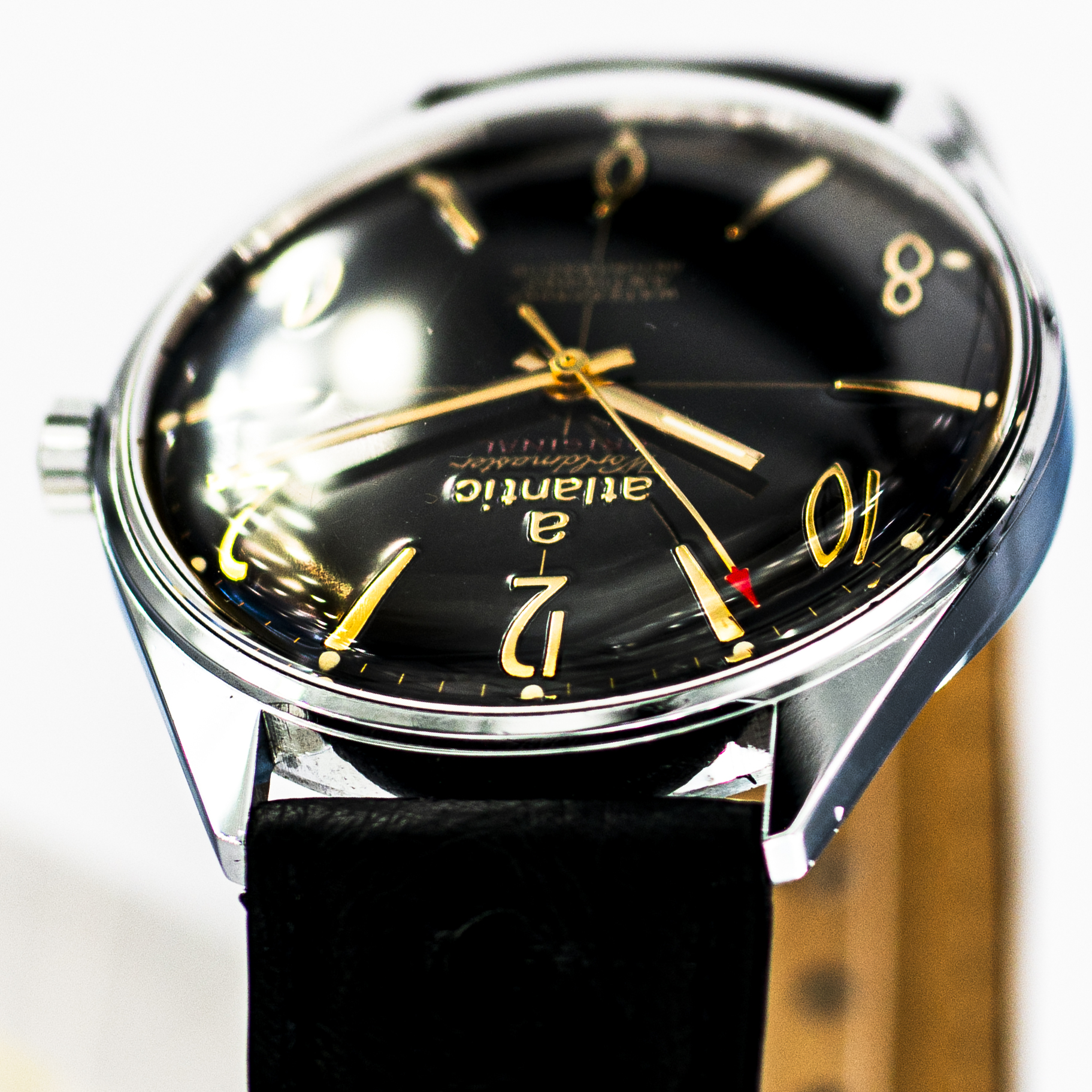 1474_marcels_watch_group_vintage_wristwatch_1960s_atlantic_61660_worldmaster_lugs_02