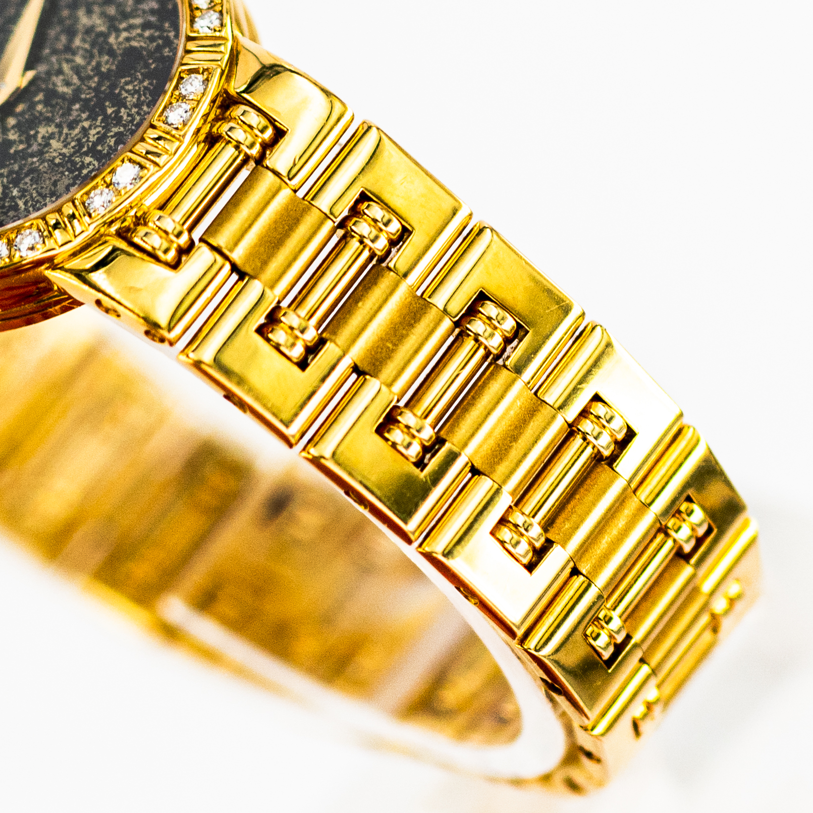 1354_marcels_watch_group_2002_piaget_80564K818_dancer_stone_dial_bracelet_03