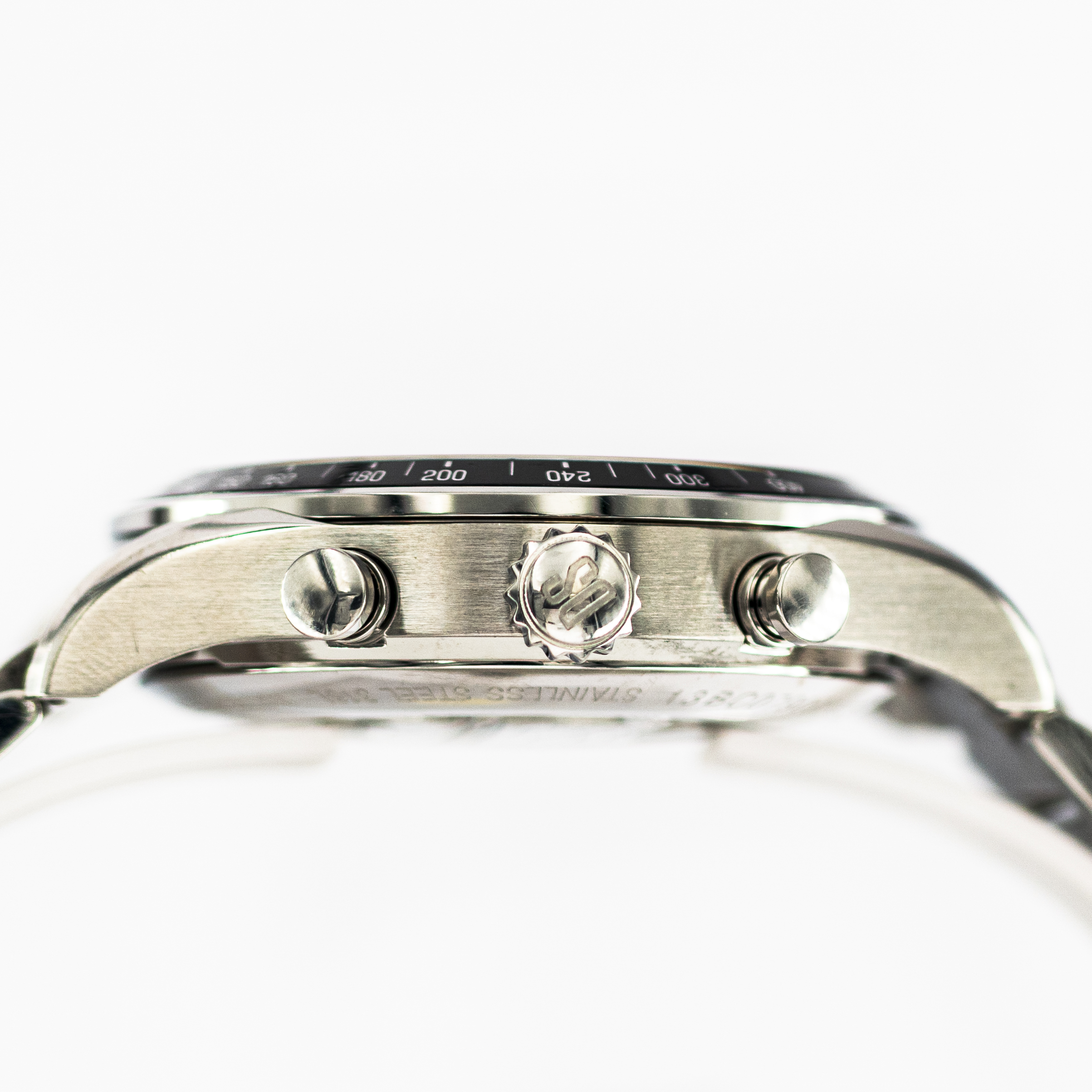 1489_marcels_watch_group_certina_C024.447.11.081.00_ds2_precidrive_turtleback_case_side_01