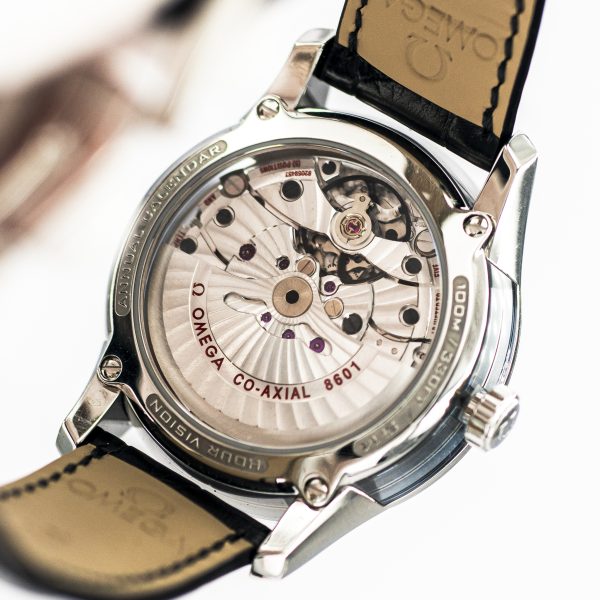 1495_marcels_watch_group_2009_omega_431.33.41.22.06.001_de_ville_hour_vision_annual_calendar_cal8601_movement_01