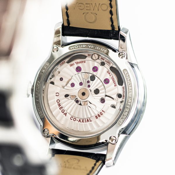 1495_marcels_watch_group_2009_omega_431.33.41.22.06.001_de_ville_hour_vision_annual_calendar_cal8601_movement_02