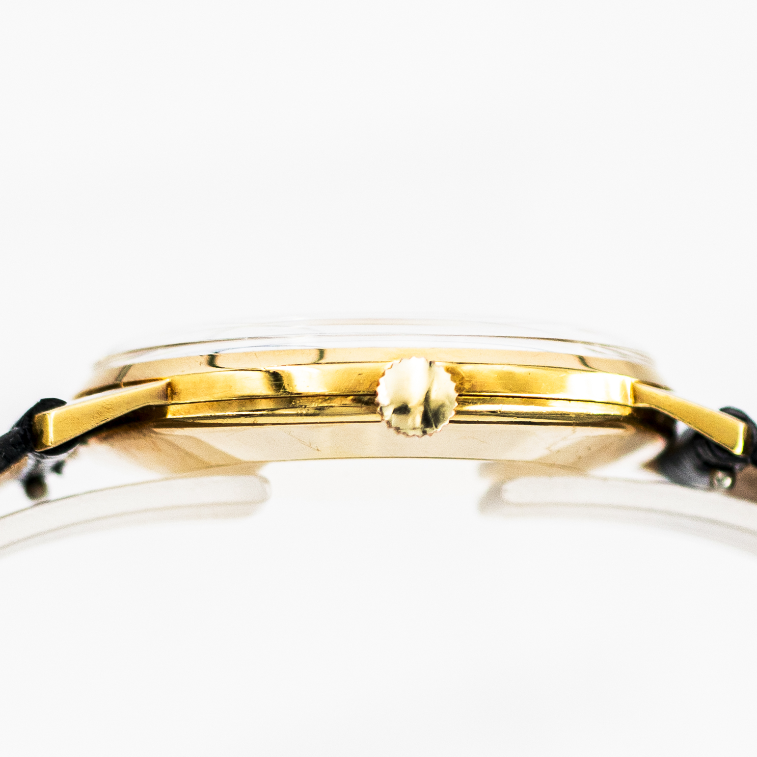 1506_marcels_watch_group_vintage_wristwatch_1970_jaegerlecoultre_20007_case_side_01