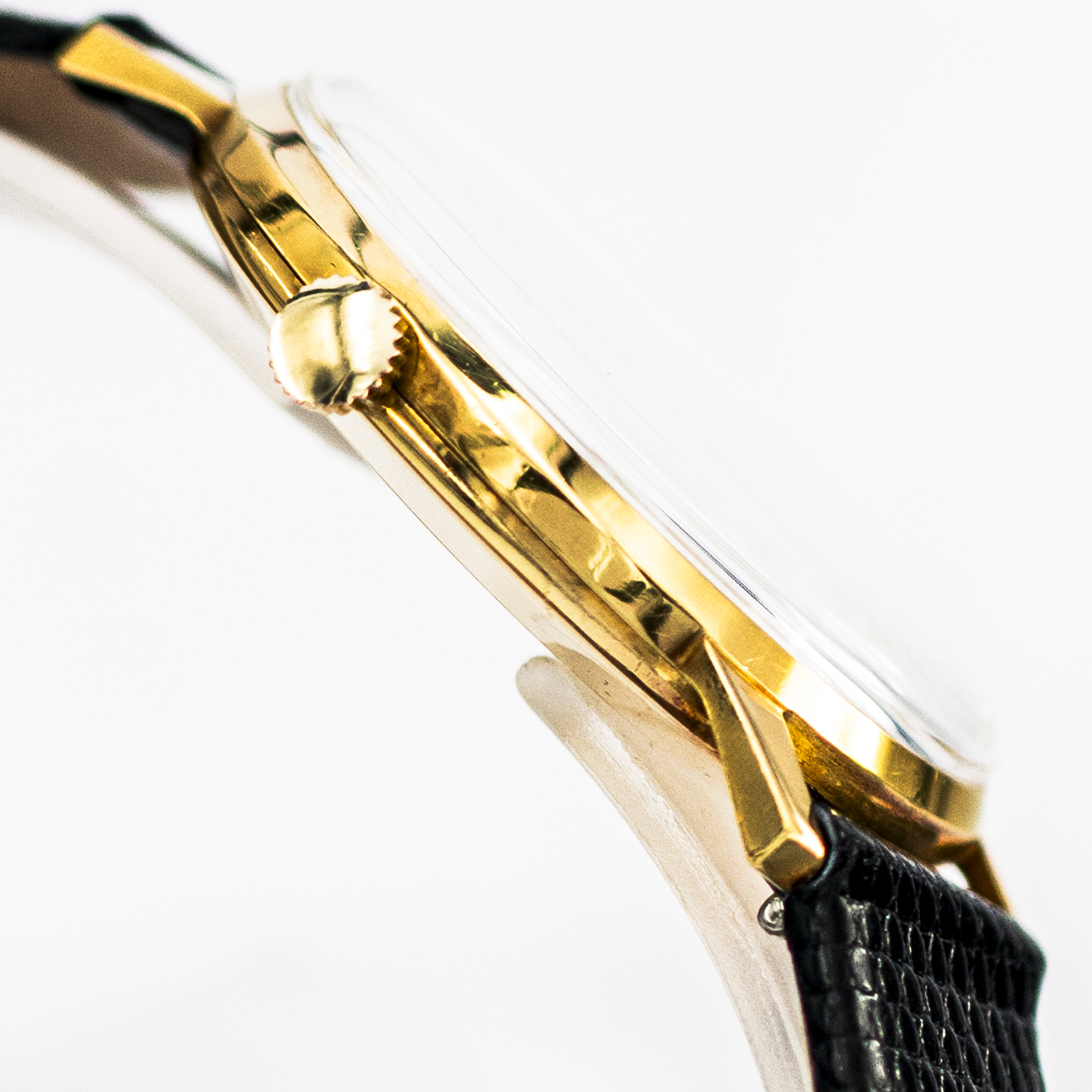 1506_marcels_watch_group_vintage_wristwatch_1970_jaegerlecoultre_20007_case_side_03