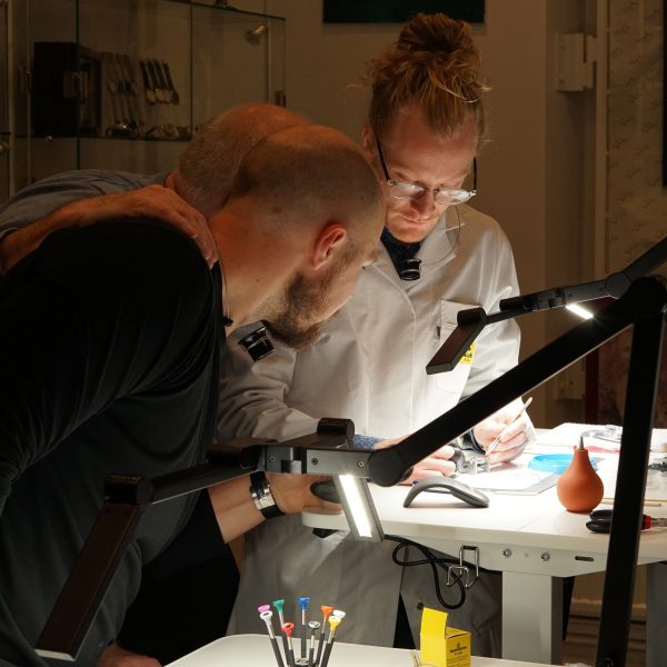 marcels_watch_group_watchmaking_course_watchmaker_101