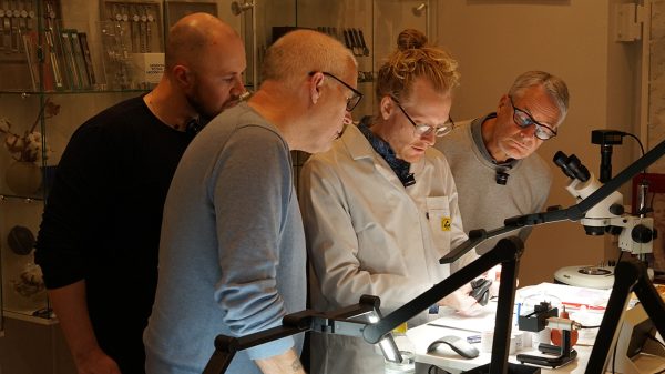 marcels_watch_group_watchmaking_course_watchmaker_109