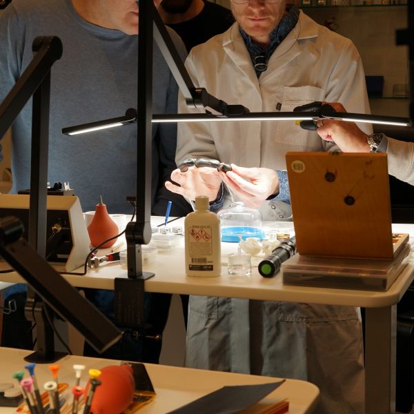 marcels_watch_group_watchmaking_course_watchmaker_108