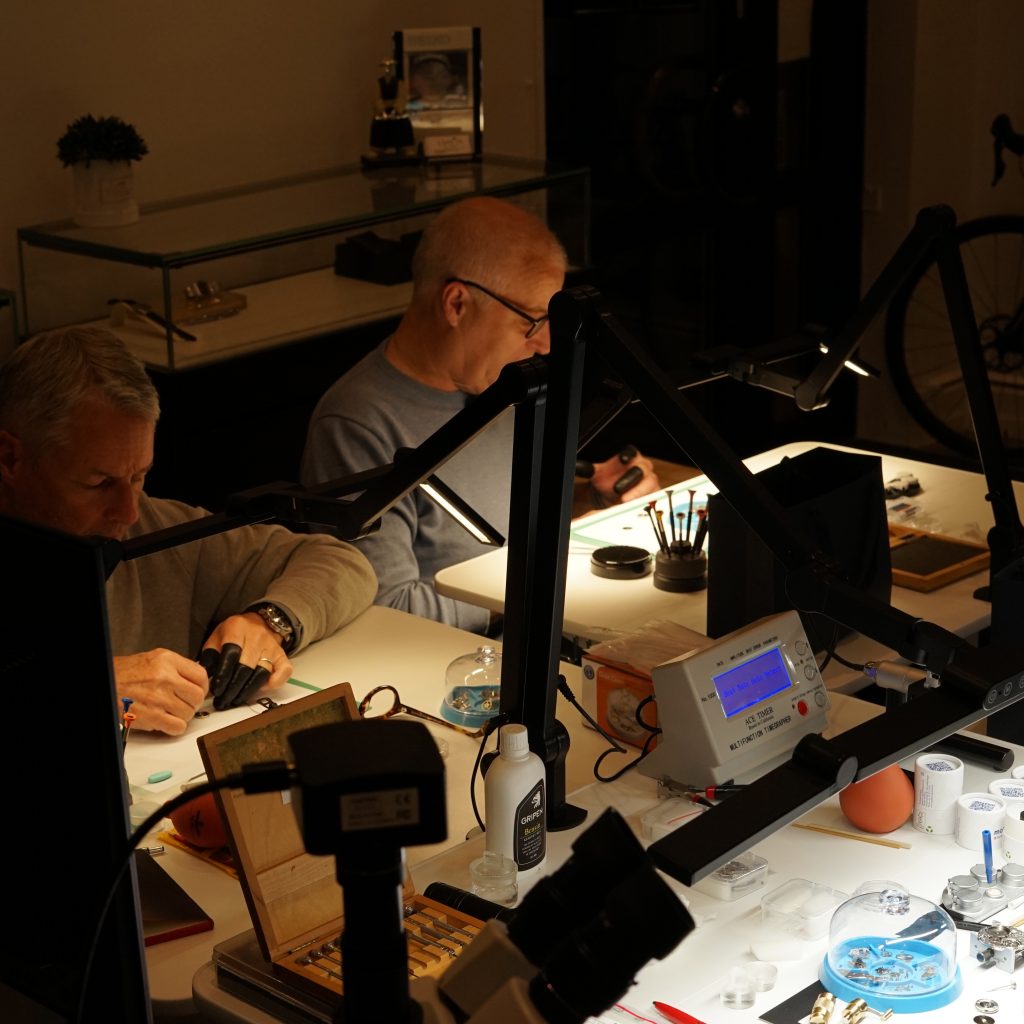 marcels_watch_group_watchmaking_course_watchmaker_107