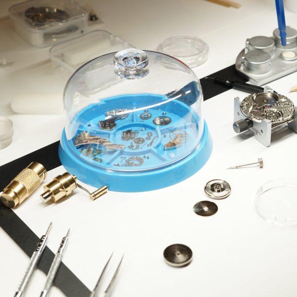 marcels_watch_group_watchmaking_course_watchmaker_103
