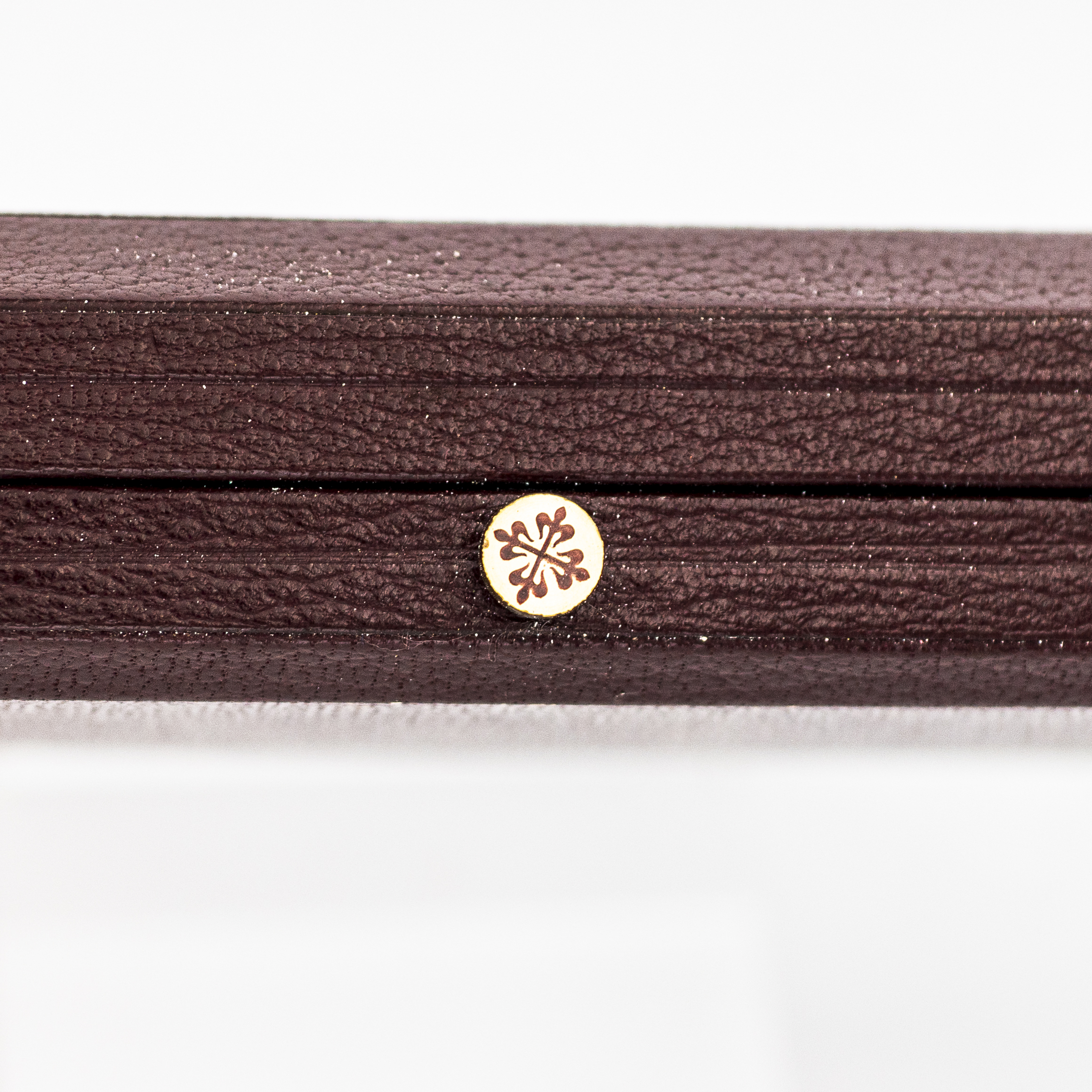 1507_marcels_watch_group_vintage_wristwatch_1952_patek_philippe_2488_goldwatch_box_papers_07