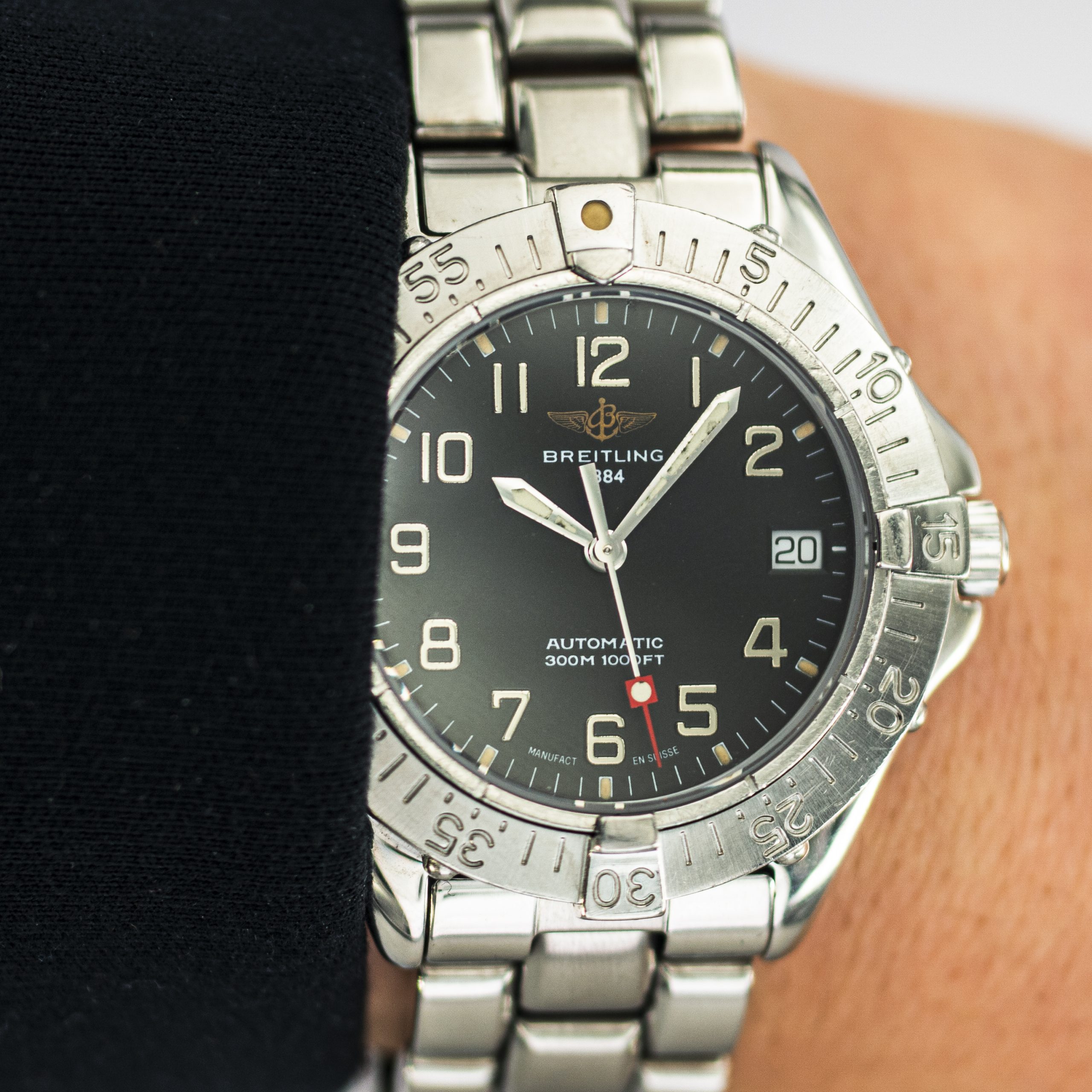 1493_marcels_watch_group_vintage_wristwatch_1990s_breitling_a17035_colt_wristshot_01