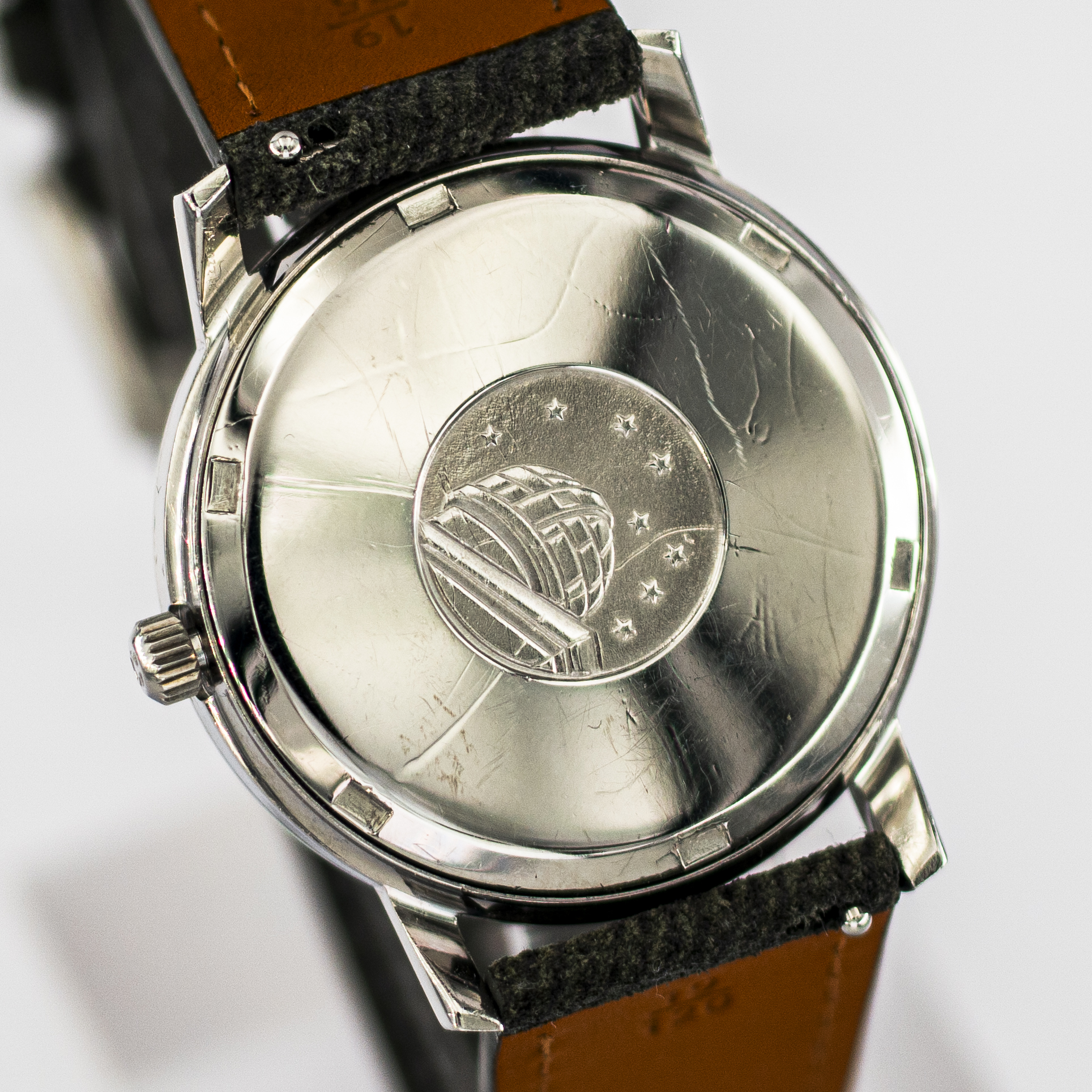 1539_marcels_watch_group_vintage_wristwatch_1968_omega_168.018_constellation_caseback_06