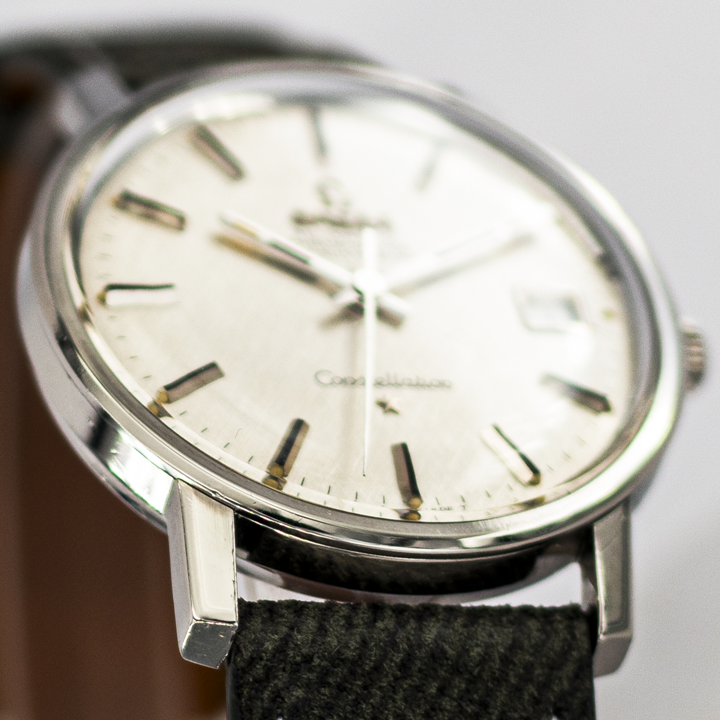 1539_marcels_watch_group_vintage_wristwatch_1968_omega_168.018_constellation_lugs_02