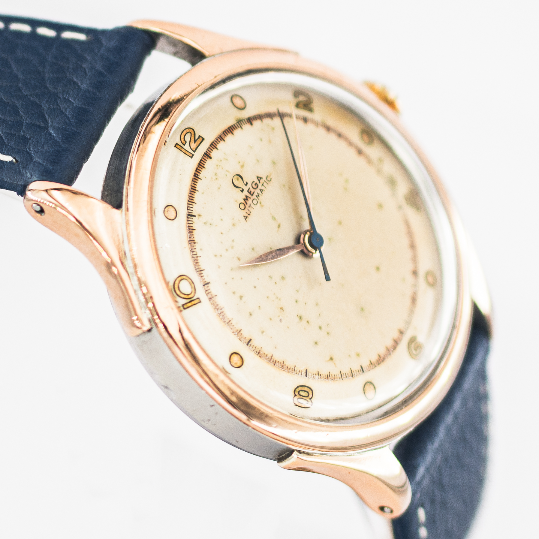 1544_marcels_watch_group_vintage_wristwatch_1949_omega_2480_dial_09