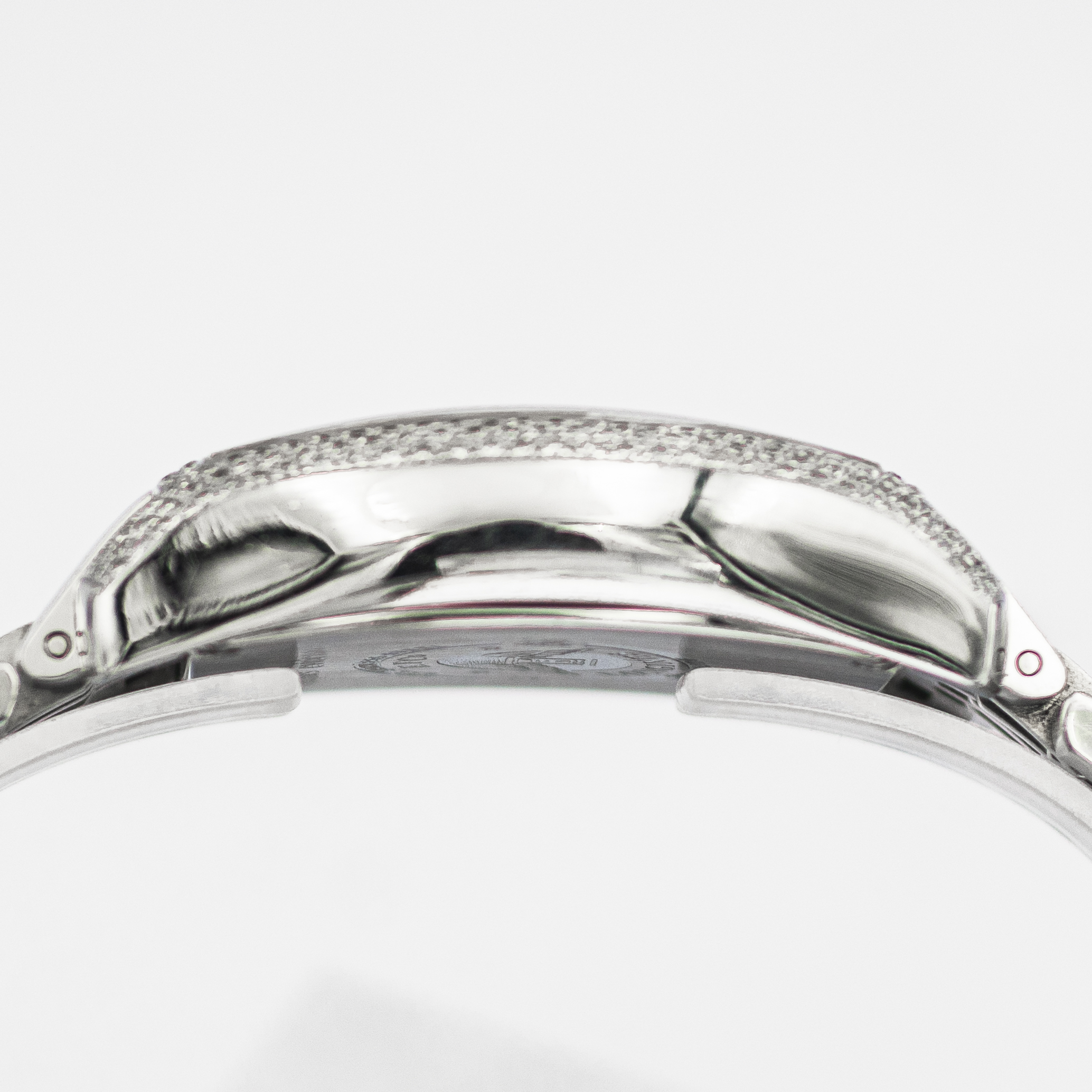 1547_marcels_watch_group_wristshot_2000s_longines_L2.656.4.71.6_evidenza_case_side_05