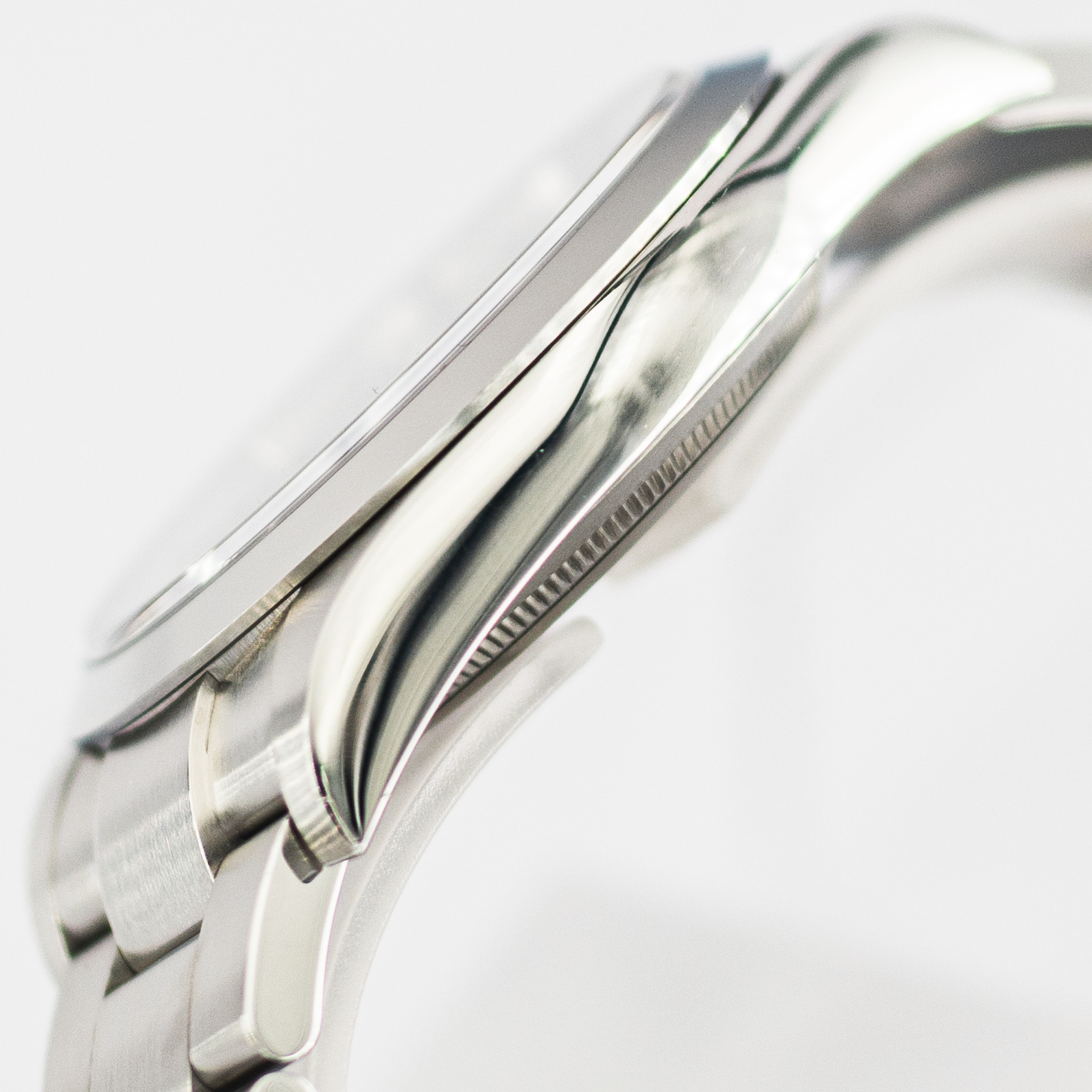 1549_marcels_watch_group_wristwatch_2018_rolex_214270_explore_mk2_case_side_06