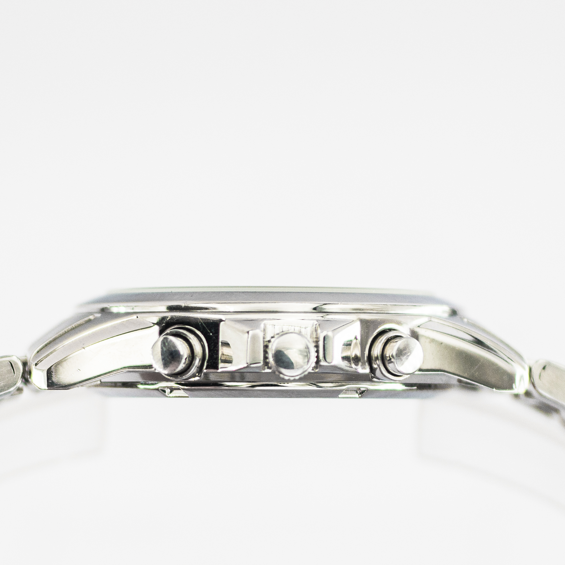 1551_marcels_watch_group_wristwatch_2005_seiko_7T92_0CW0_chronograph_case_side_01