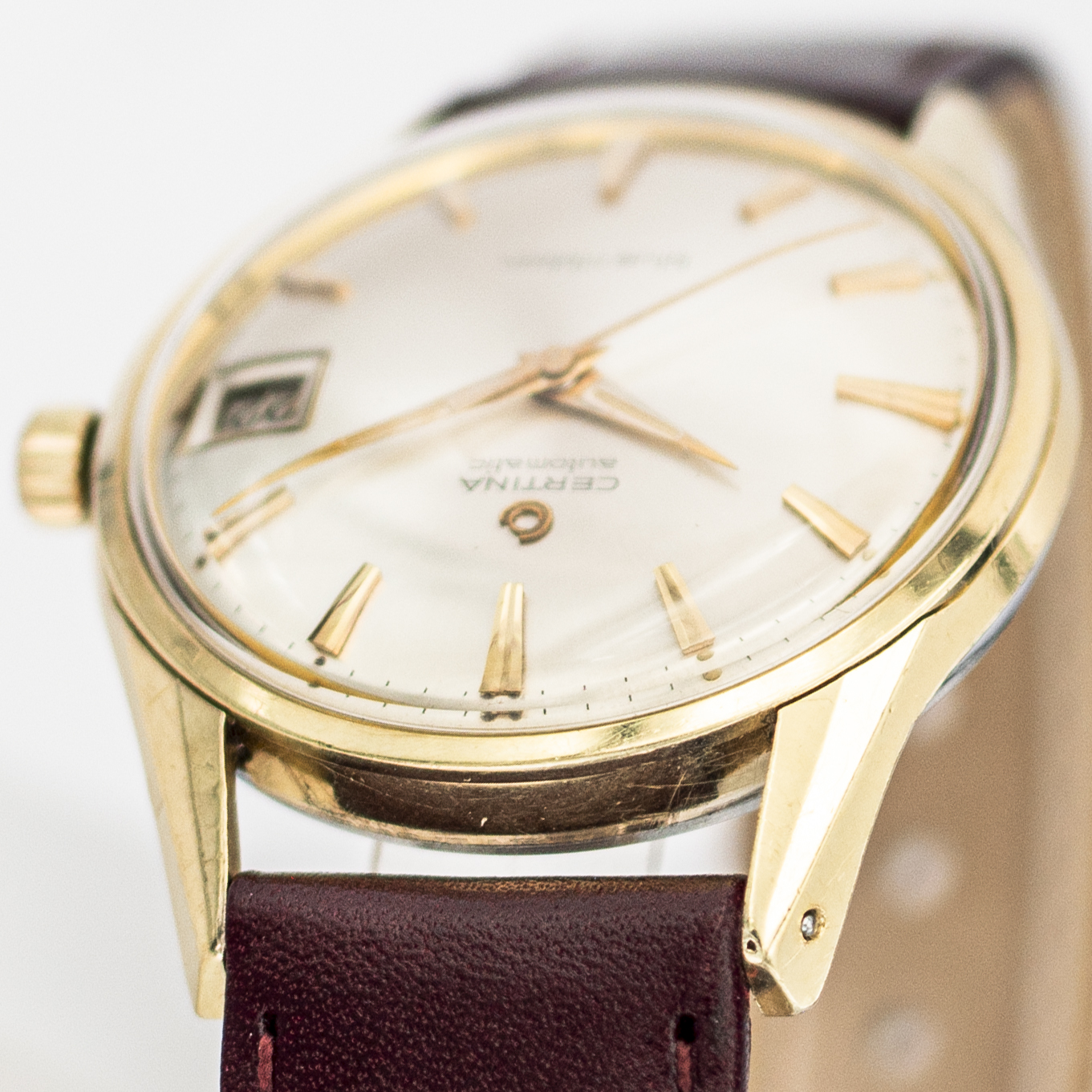 1553_marcels_watch_group_vintage_wristwatch_1961_certina_5827_100_blue_ribbon_lugs_03