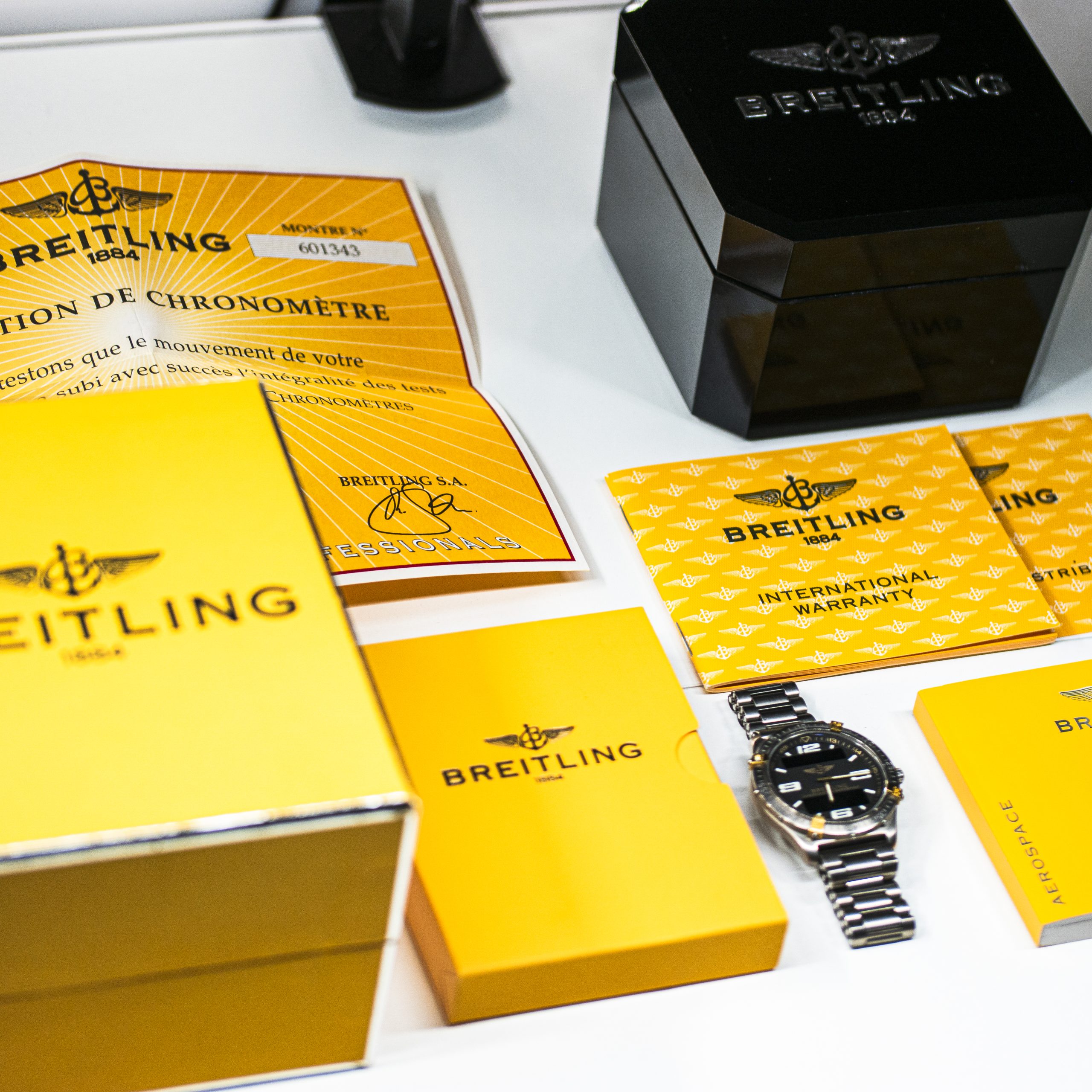 1550_marcels_watch_group_vintage_wristwatch_2005_breitling_F75362_aerospace_box_papers_03