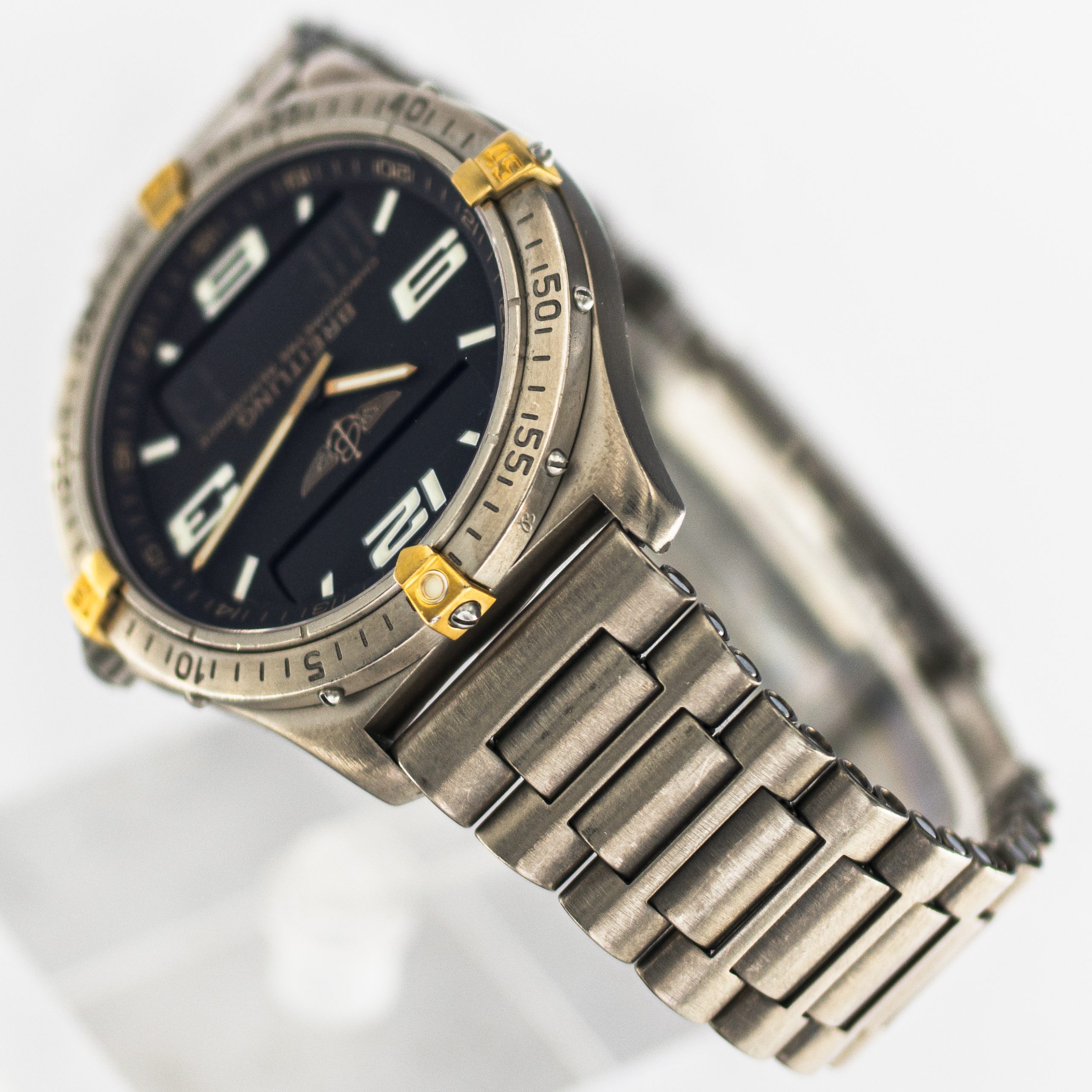 1550_marcels_watch_group_vintage_wristwatch_2005_breitling_F75362_aerospace_bracelet_05
