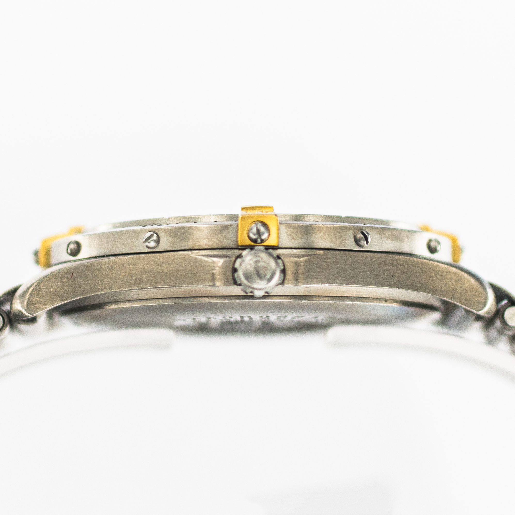 1550_marcels_watch_group_vintage_wristwatch_2005_breitling_F75362_aerospace_case_side_01