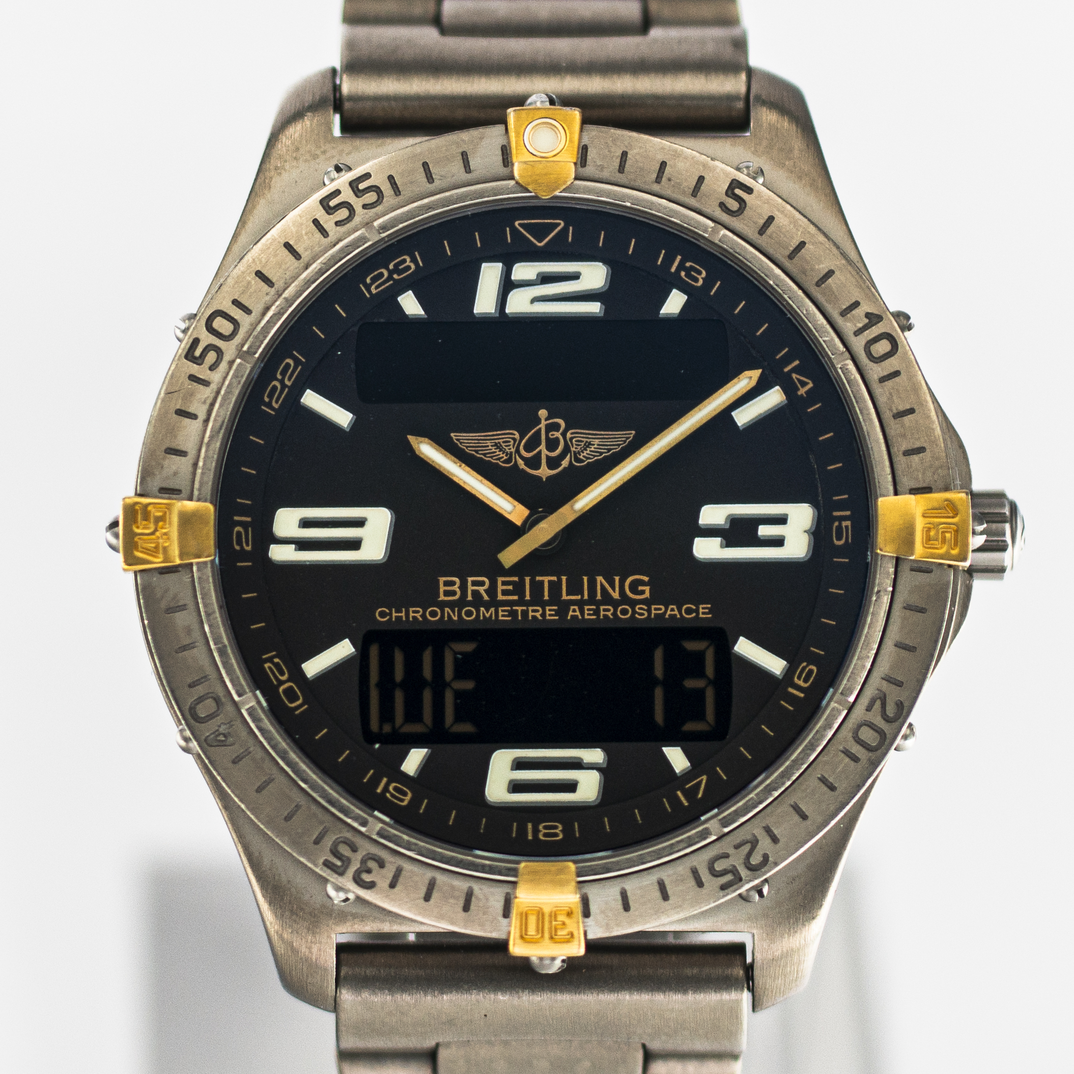 1550_marcels_watch_group_vintage_wristwatch_2005_breitling_F75362_aerospace_dial_03