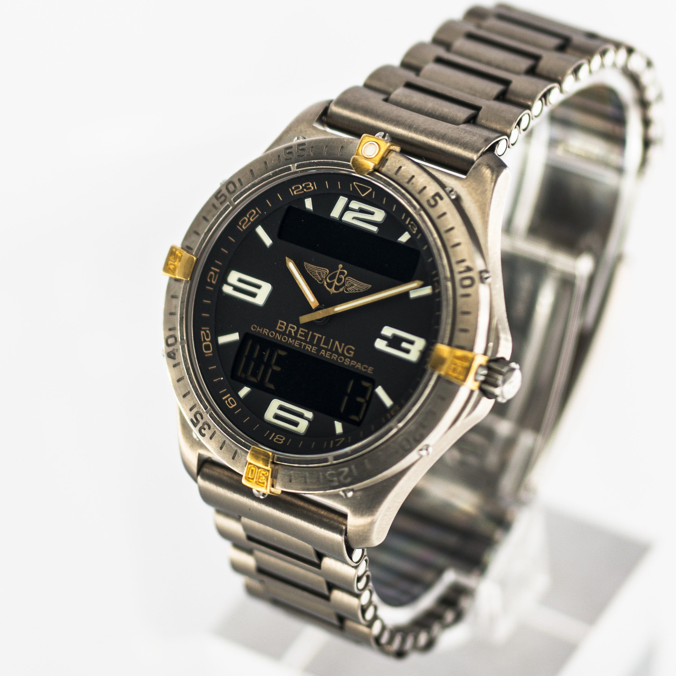 1550_marcels_watch_group_vintage_wristwatch_2005_breitling_F75362_aerospace_dial_05