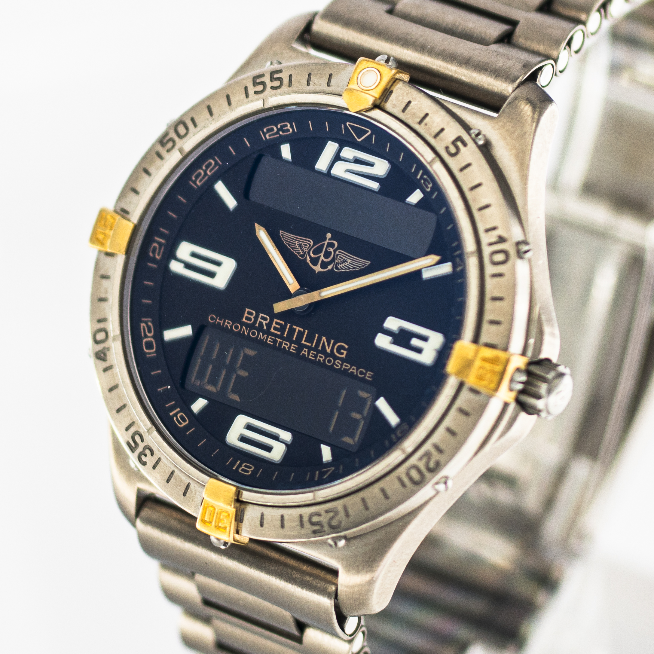 1550_marcels_watch_group_vintage_wristwatch_2005_breitling_F75362_aerospace_dial_06