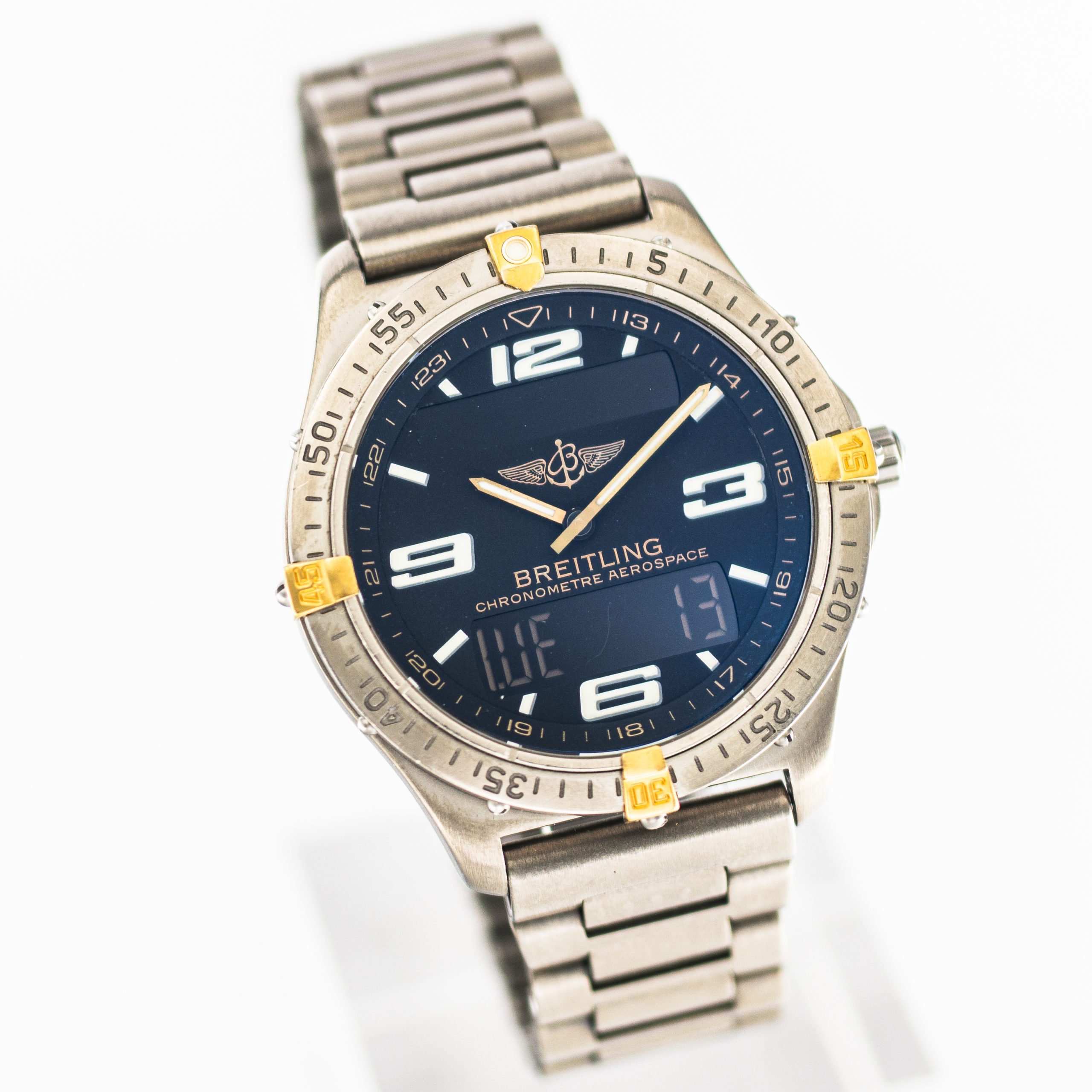 1550_marcels_watch_group_vintage_wristwatch_2005_breitling_F75362_aerospace_dial_08
