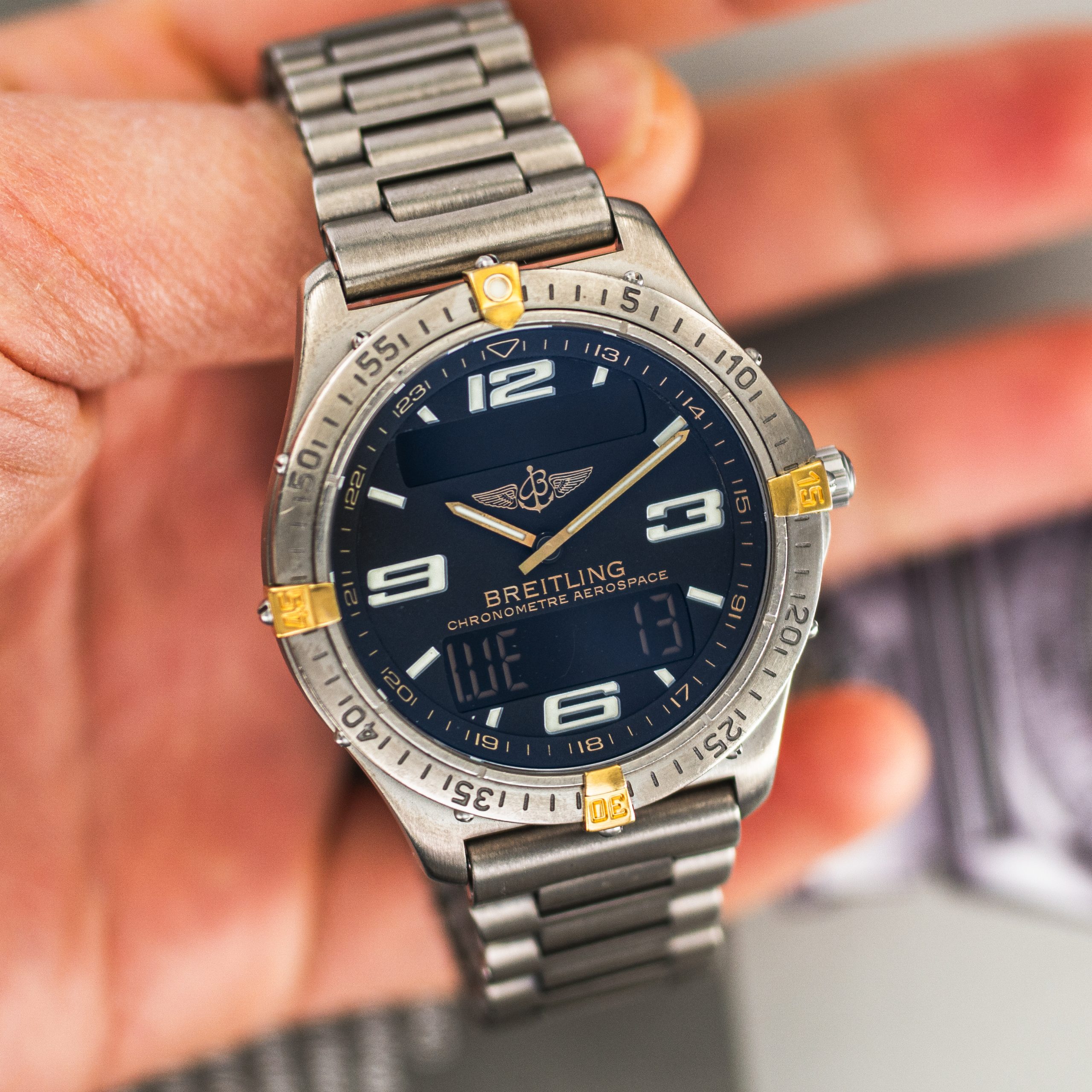 1550_marcels_watch_group_vintage_wristwatch_2005_breitling_F75362_aerospace_dial_16