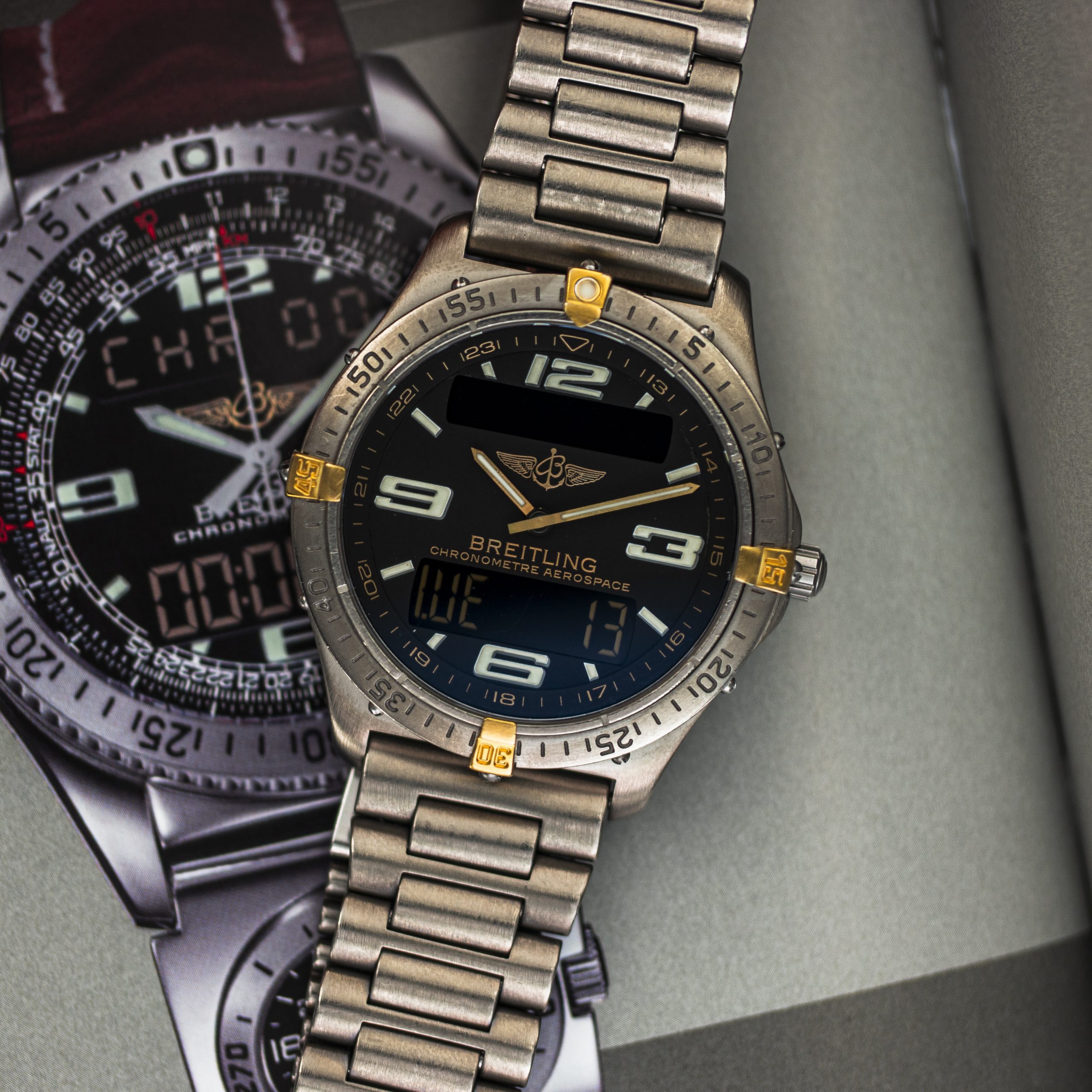 1550_marcels_watch_group_vintage_wristwatch_2005_breitling_F75362_aerospace_dial_19