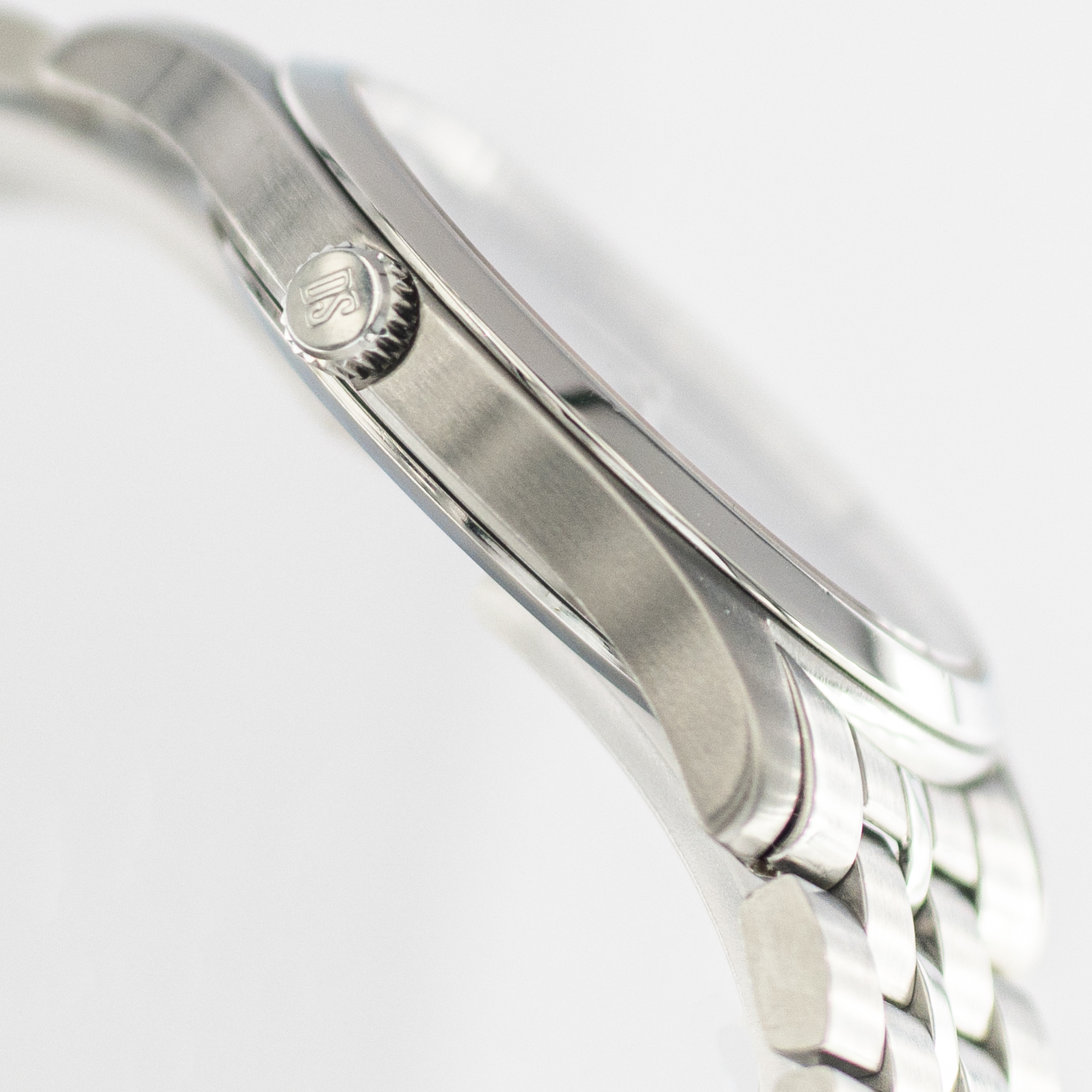 1559_marcels_wath_group_wristwatch_2000s_certina_7134.42_ds_premium_case_side_02